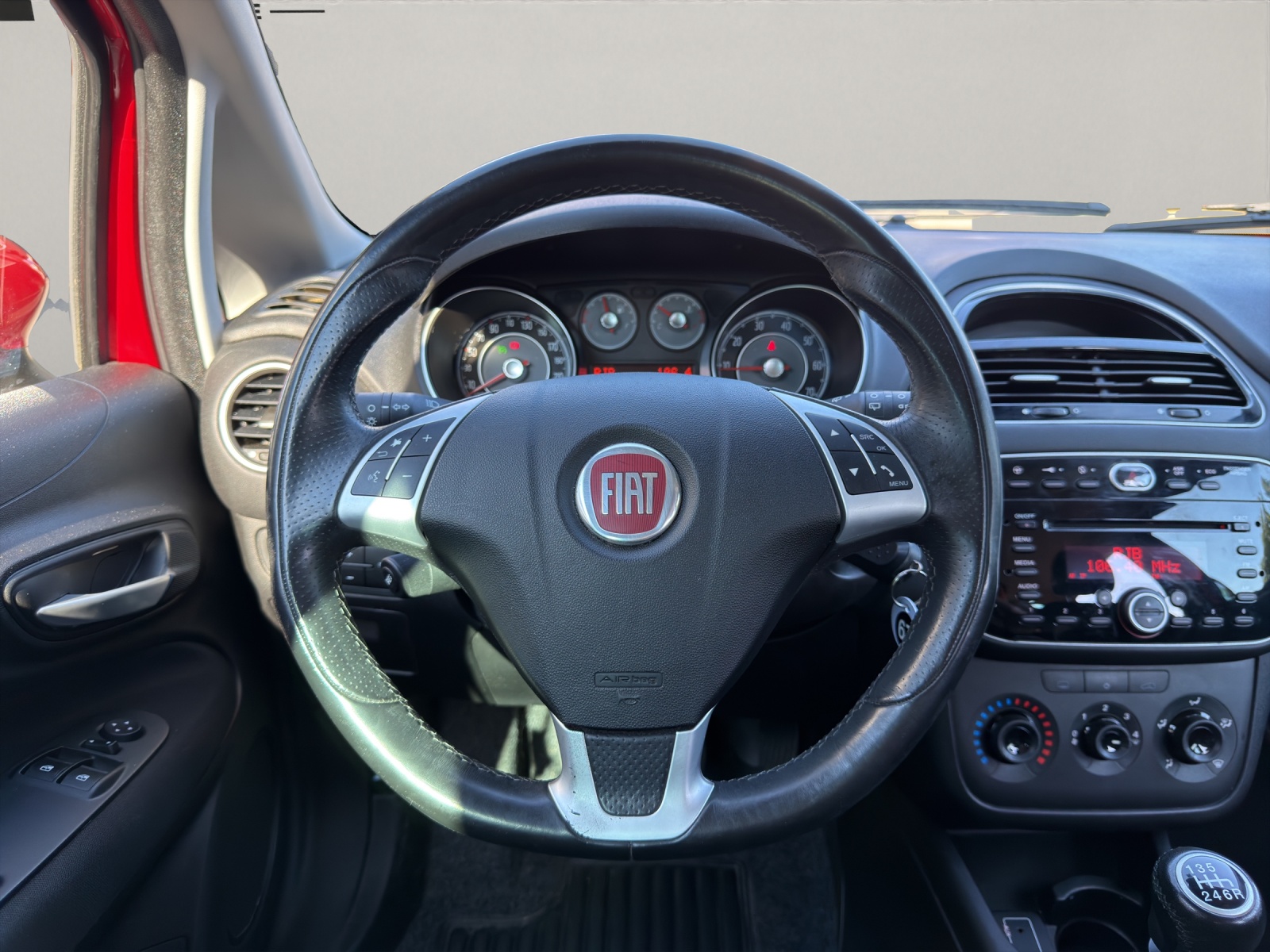 FIAT Punto 0.9 T TwinAir 100 MyStyle S/S-image-10