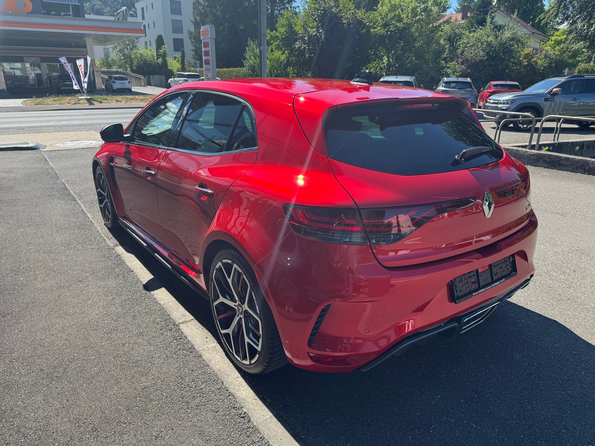 RENAULT Mégane Trophy 300 EDC-image-6