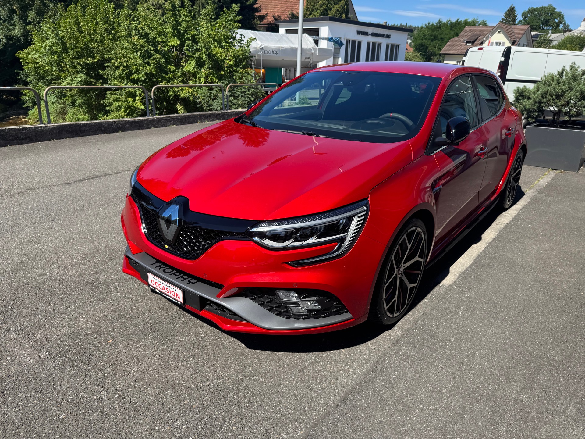 RENAULT Mégane Trophy 300 EDC-image-3