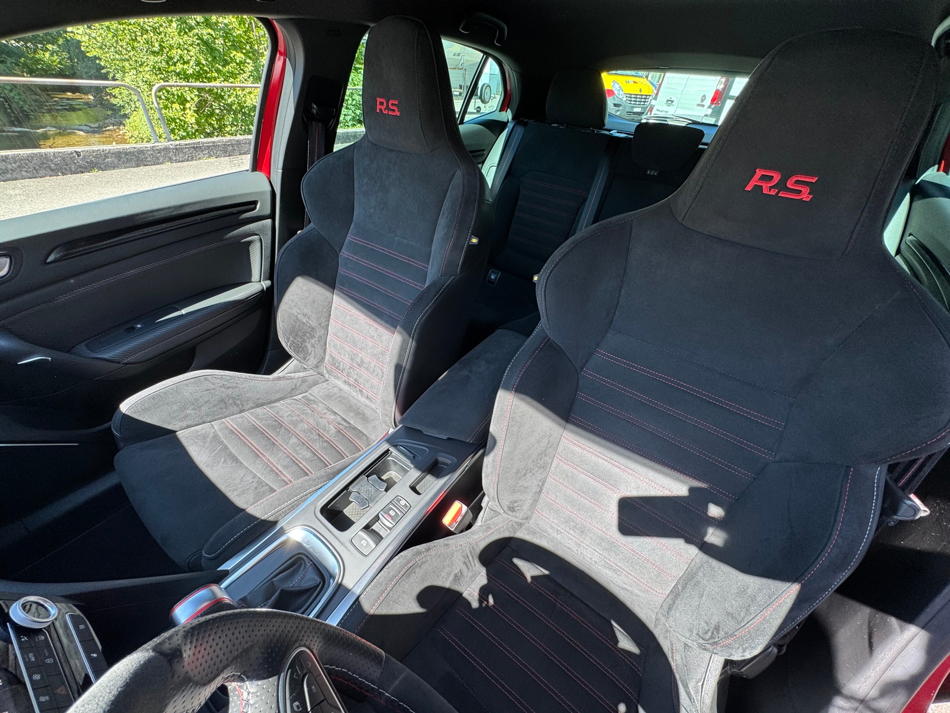 RENAULT Mégane Trophy 300 EDC-image-14