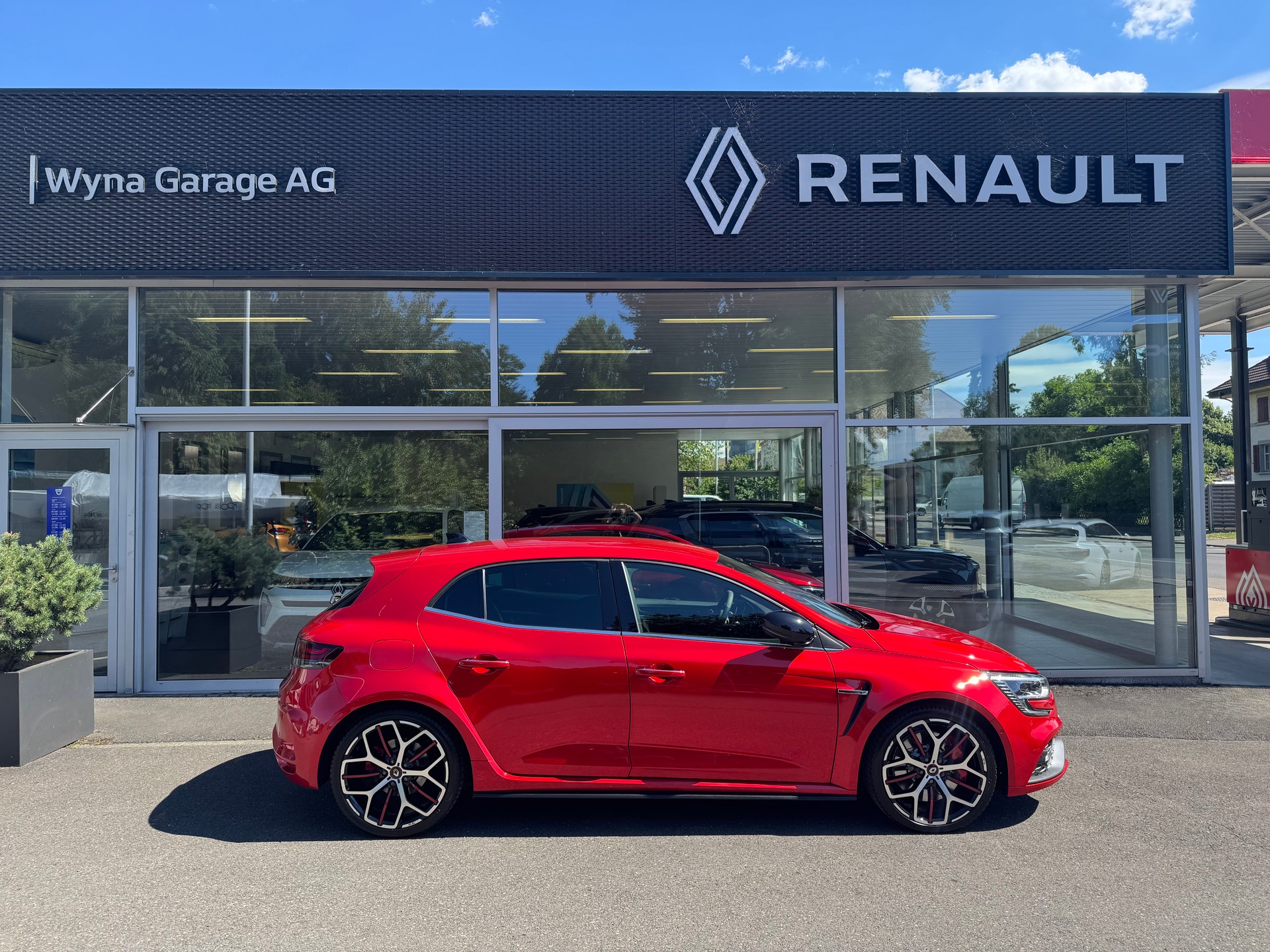 RENAULT Mégane Trophy 300 EDC-image-0