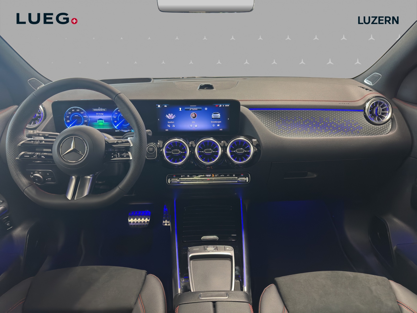MERCEDES-BENZ EQA 300 66,5kWh 4Matic Swiss Star-image-10