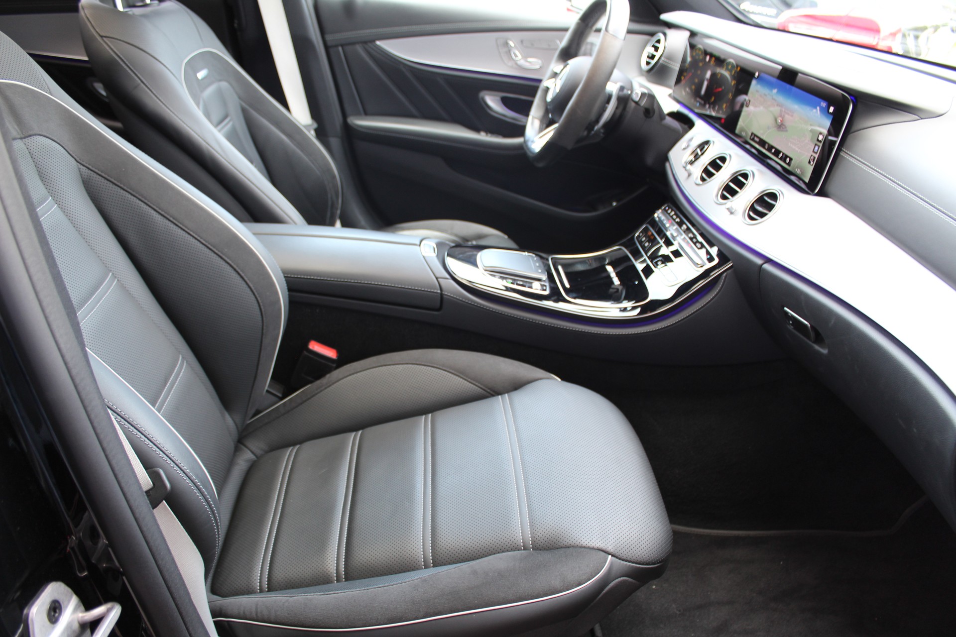 MERCEDES-BENZ AMG E 63 S T 4Matic+ Speedshift 9G-TCT-image-11