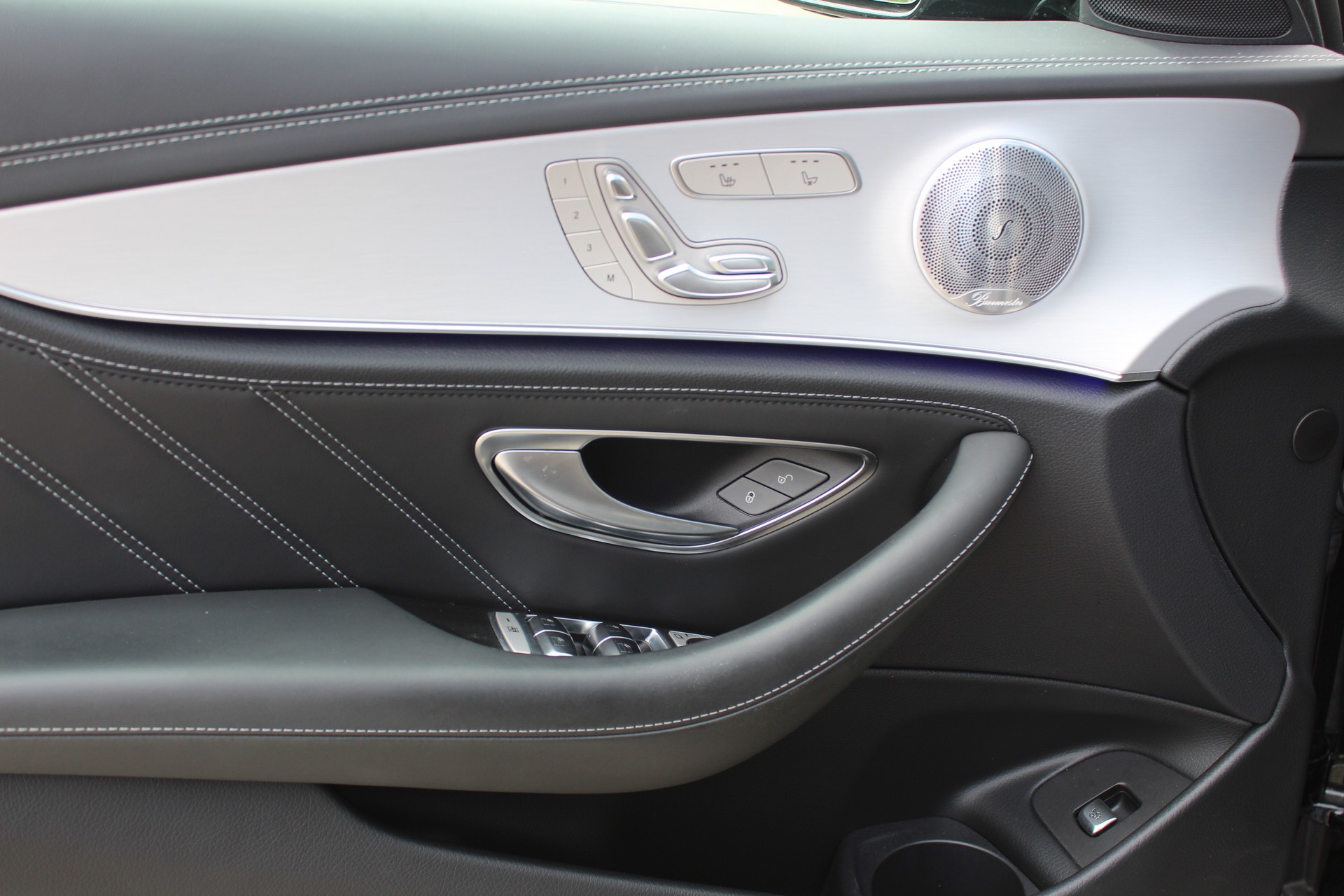 MERCEDES-BENZ AMG E 63 S T 4Matic+ Speedshift 9G-TCT-image-15