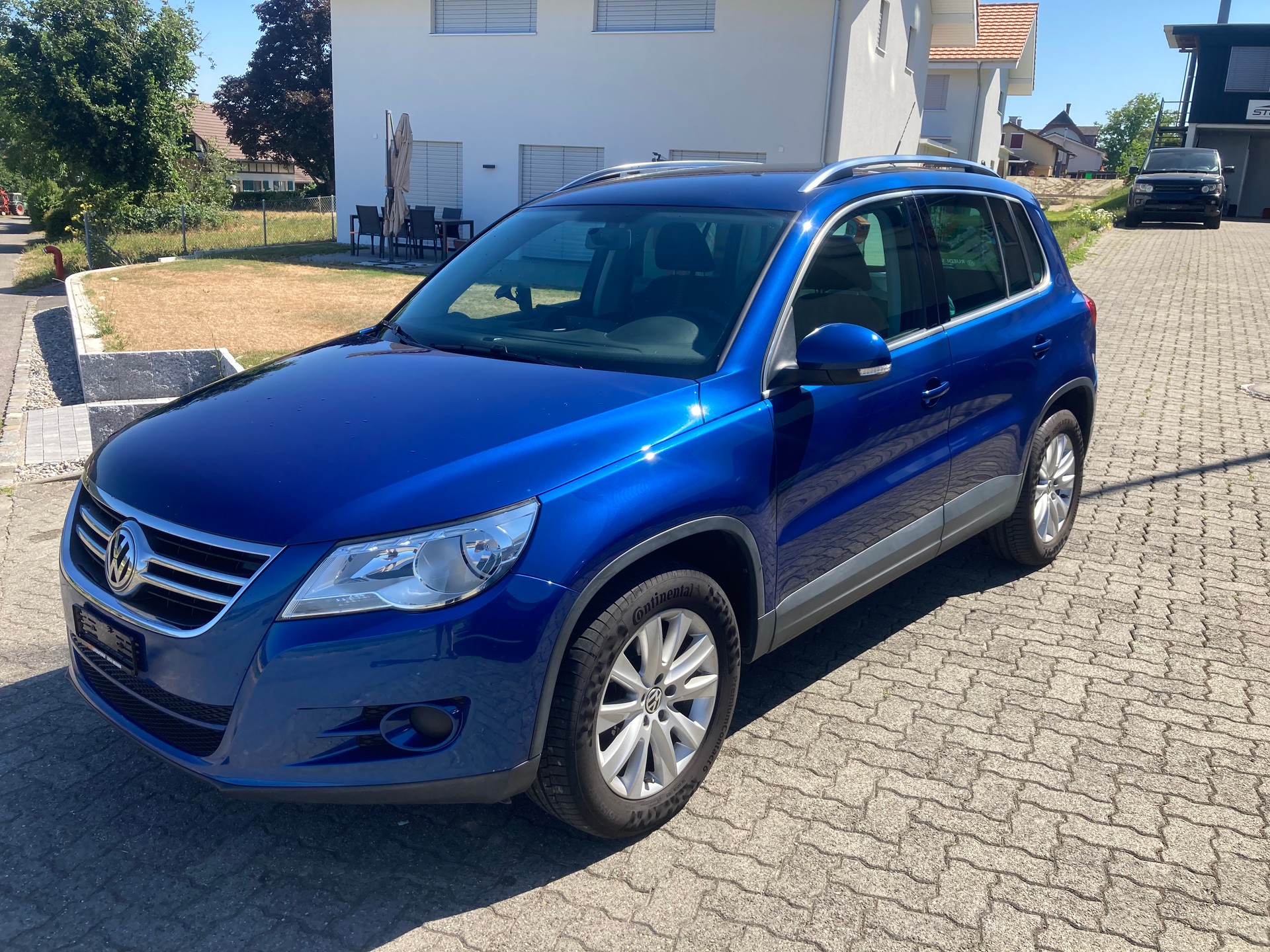 VW Tiguan 2.0 TDI Trend&Fun Tiptronic-image-0