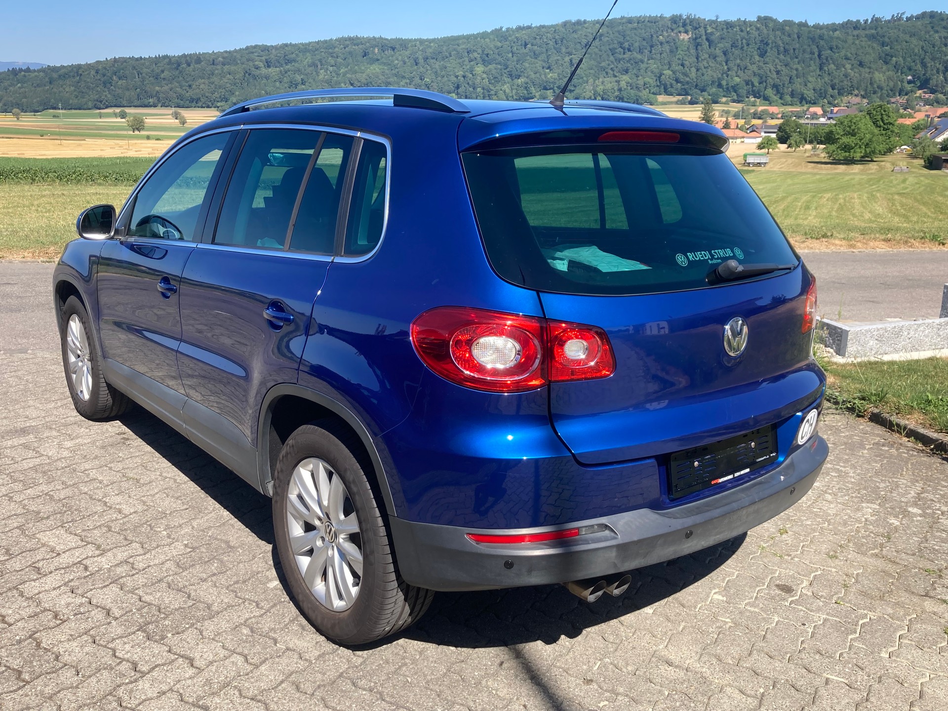 VW Tiguan 2.0 TDI Trend&Fun Tiptronic-image-3