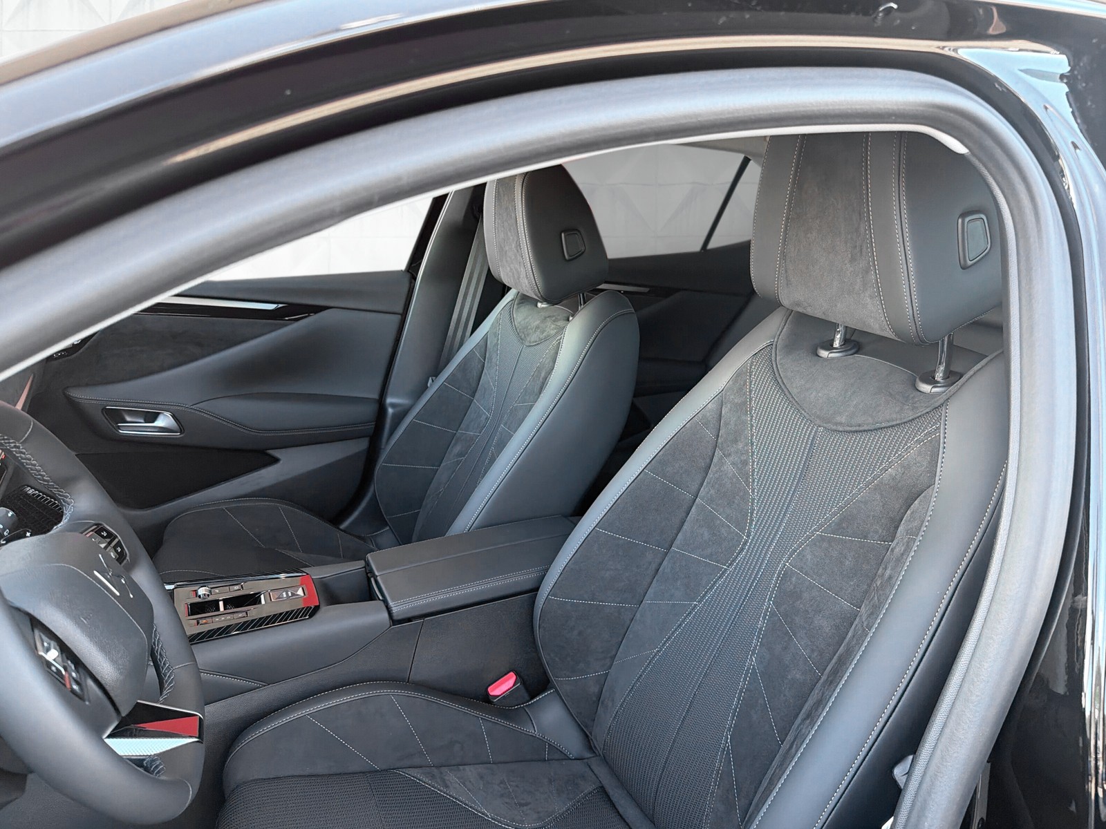 DS AUTOMOBILES DS N4 1.6 PHEV Performance Line-image-8