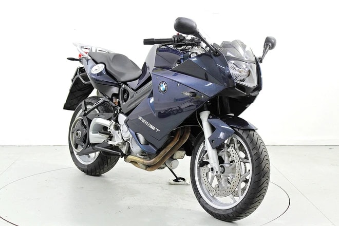 BMW F 800 ST-showroom-element-1
