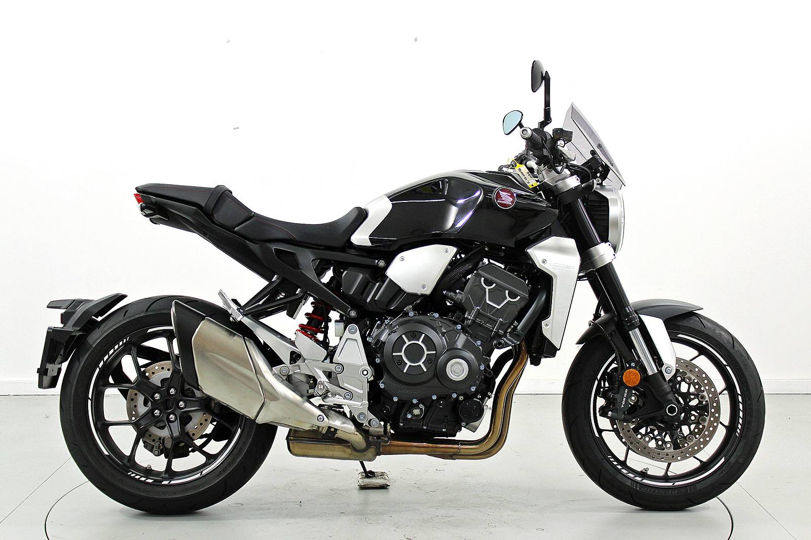 HONDA CB 100 R ABS-showroom-element-3