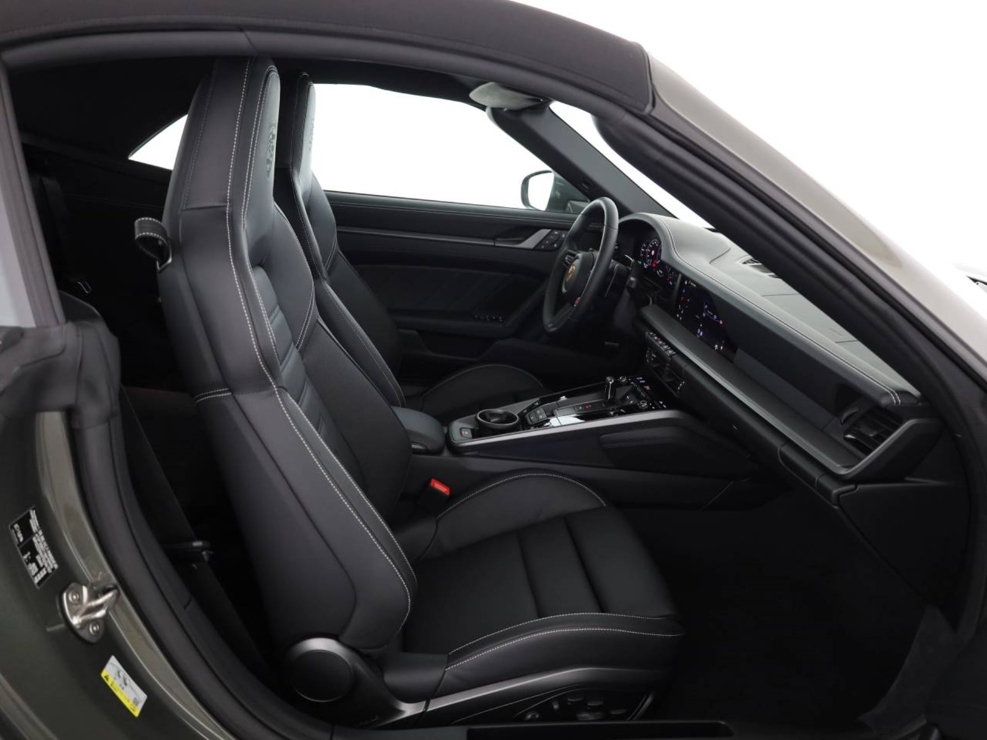 PORSCHE 911 Carrera 4S Cabriolet-image-16