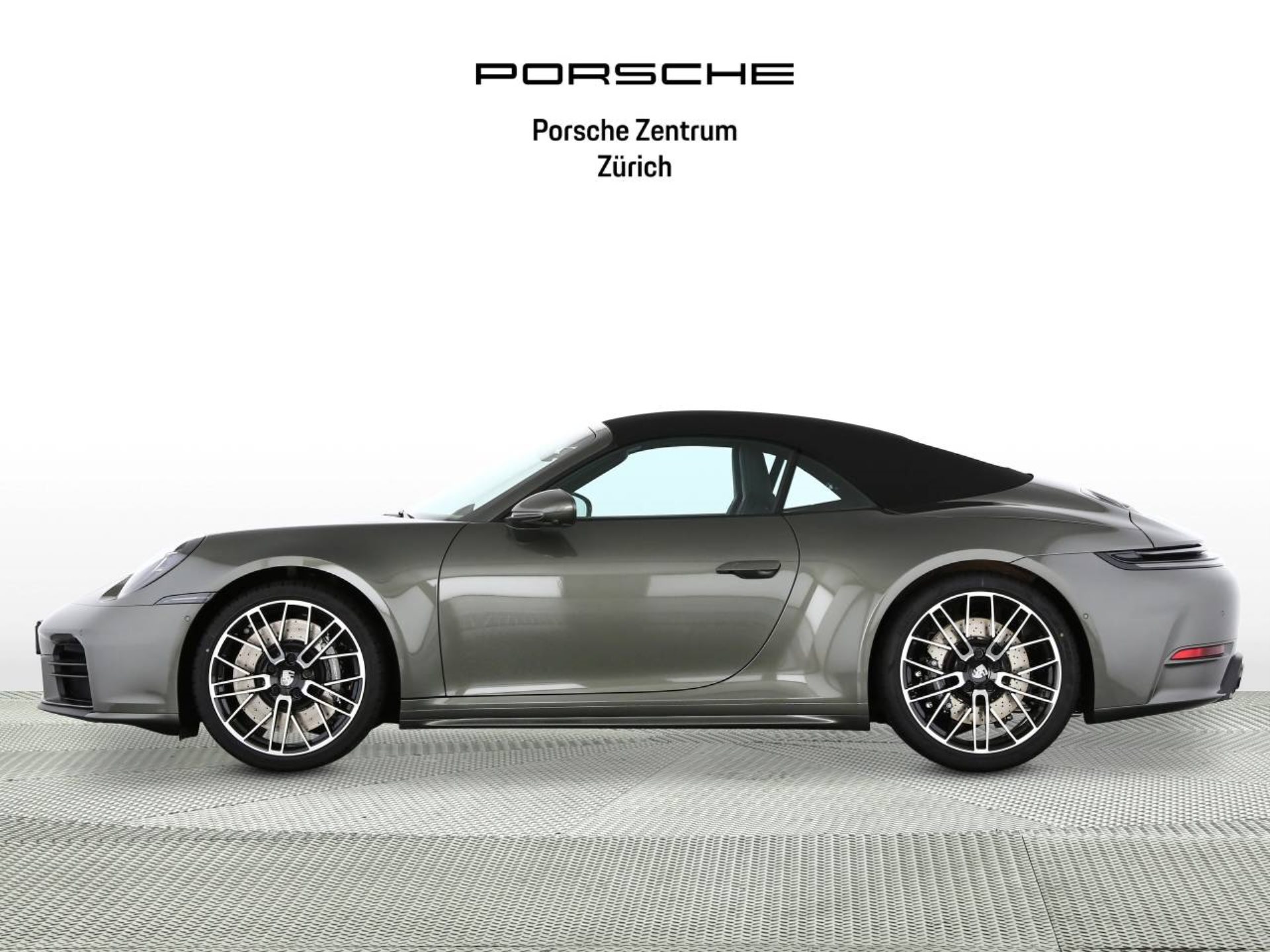 PORSCHE 911 Carrera 4S Cabriolet-image-1
