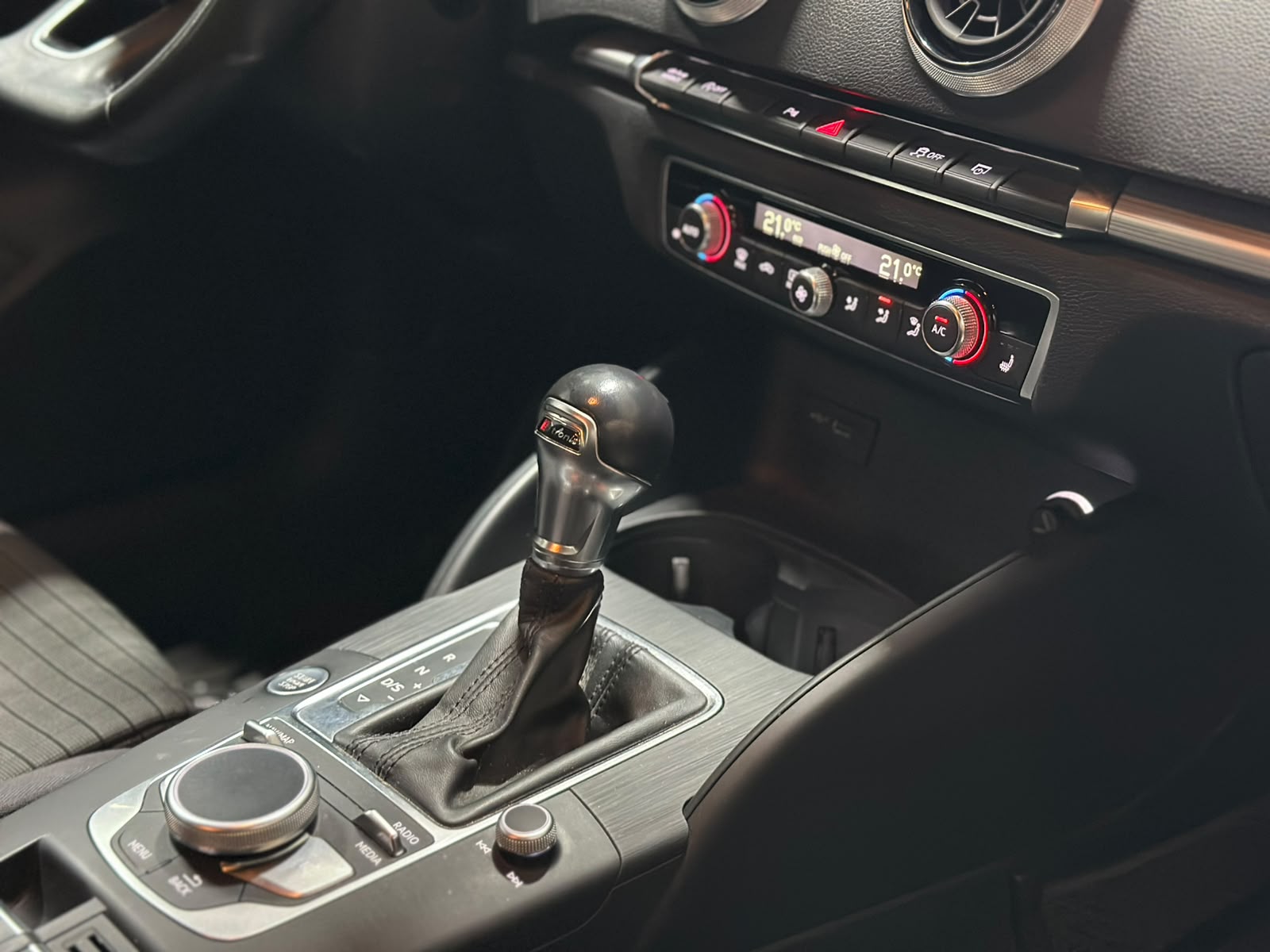 AUDI A3 Sportback 1.5 TFSI S-tronic-image-10