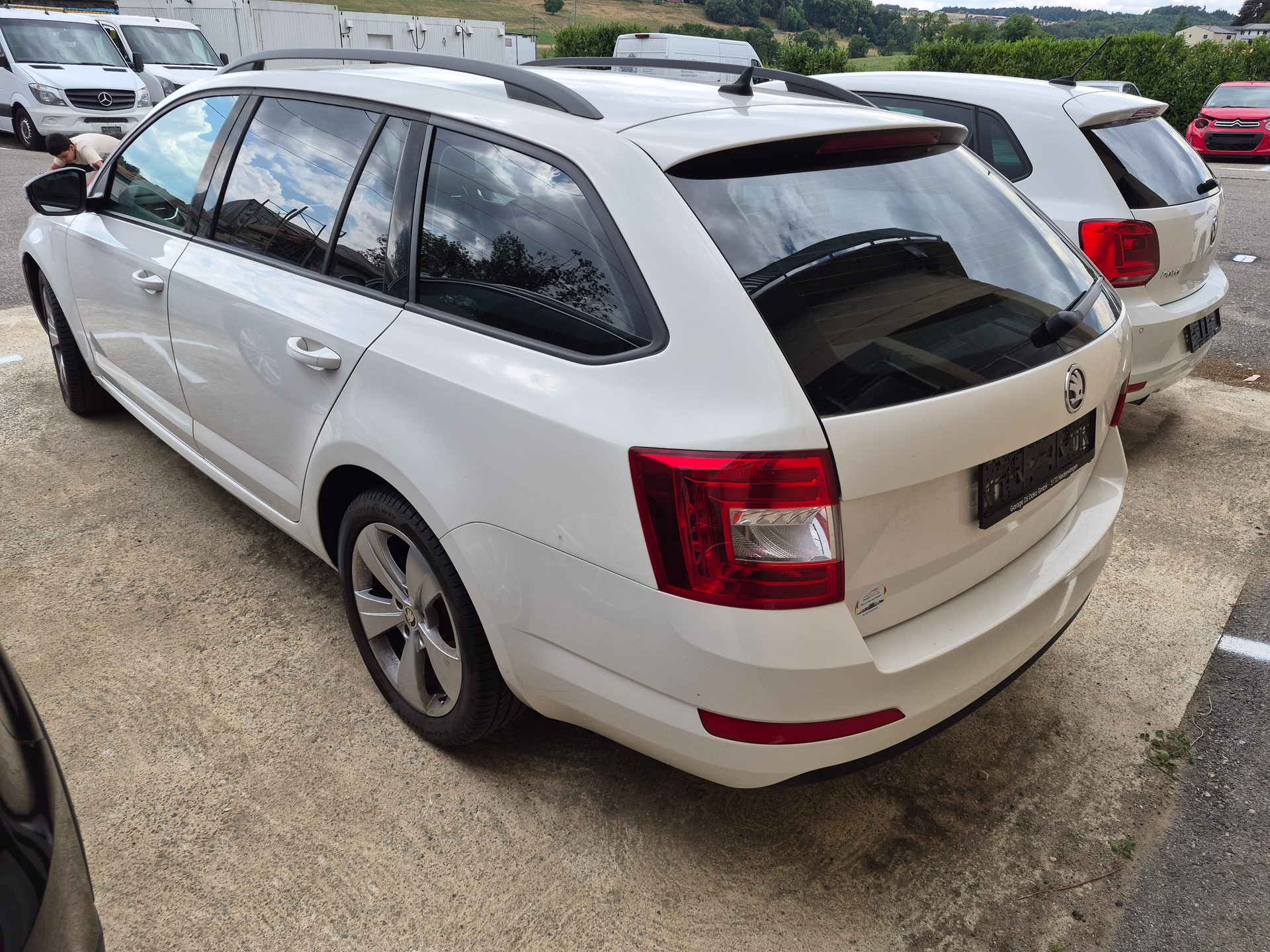 SKODA Octavia Combi 2.0 TDI Swiss Edition 4x4 DSG-image-3