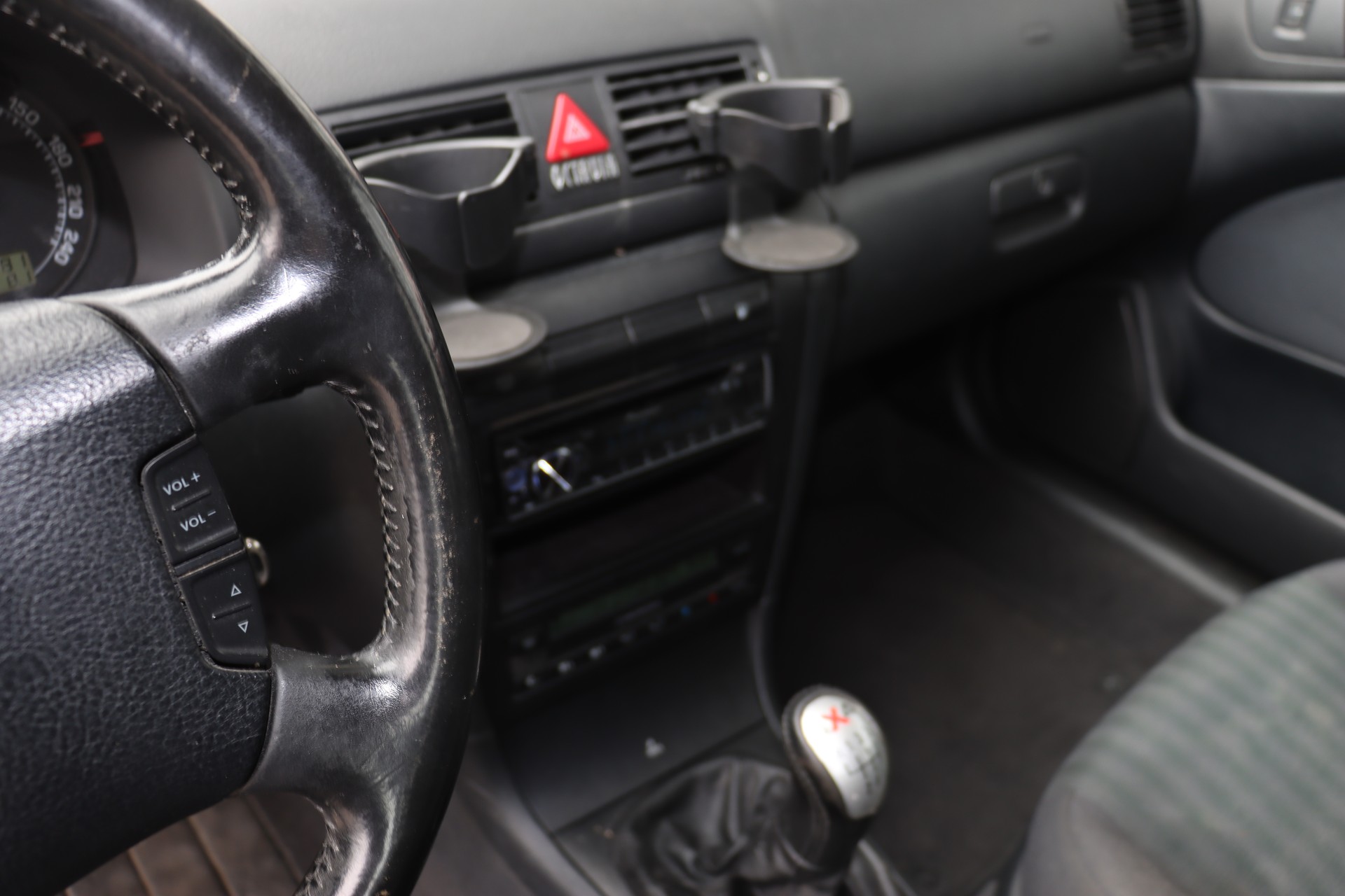 SKODA Octavia 1.9 TDI Ambiente 4x4-image-10
