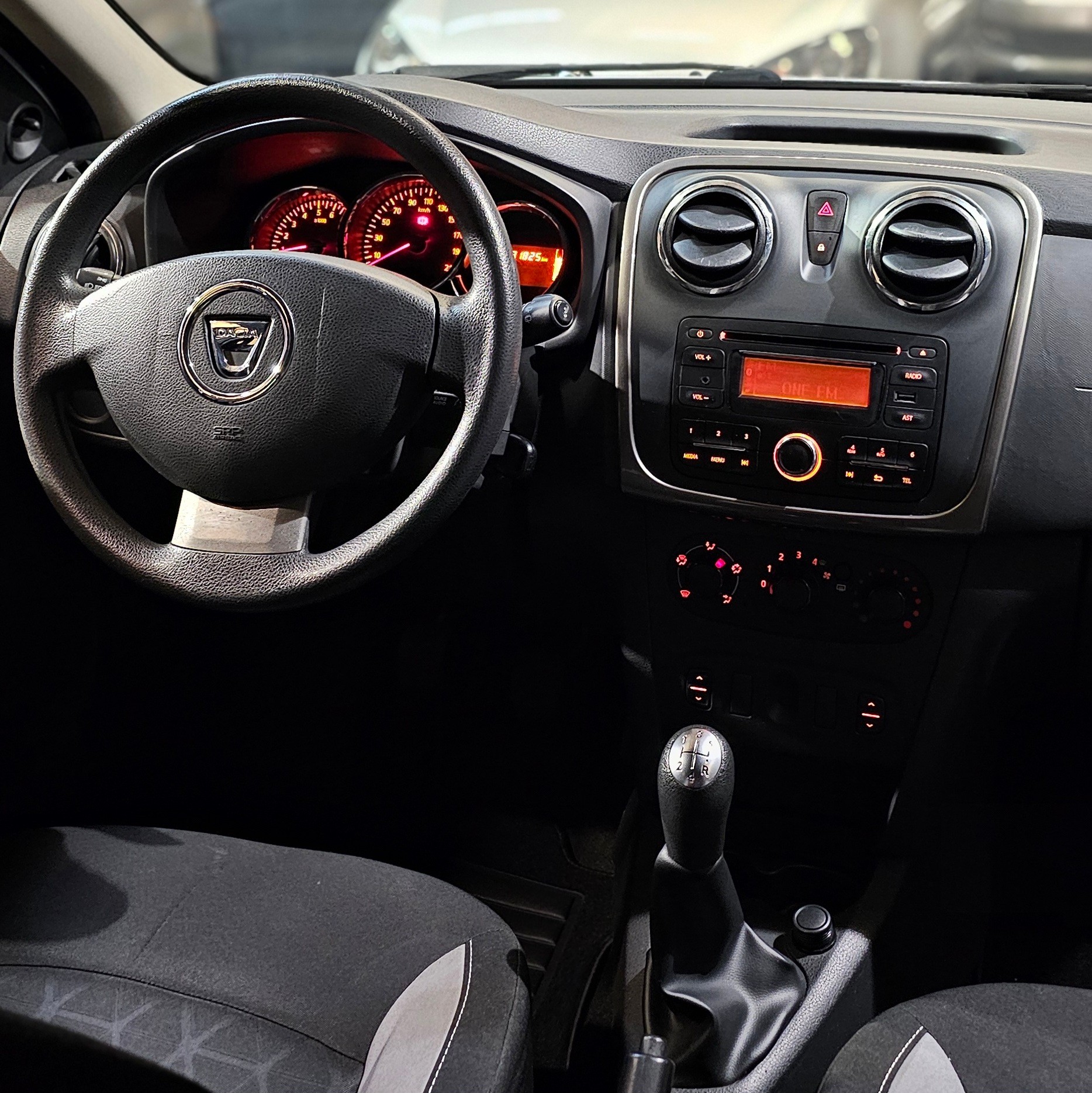 DACIA Sandero Tce 90 Stepway Ambiance-image-17
