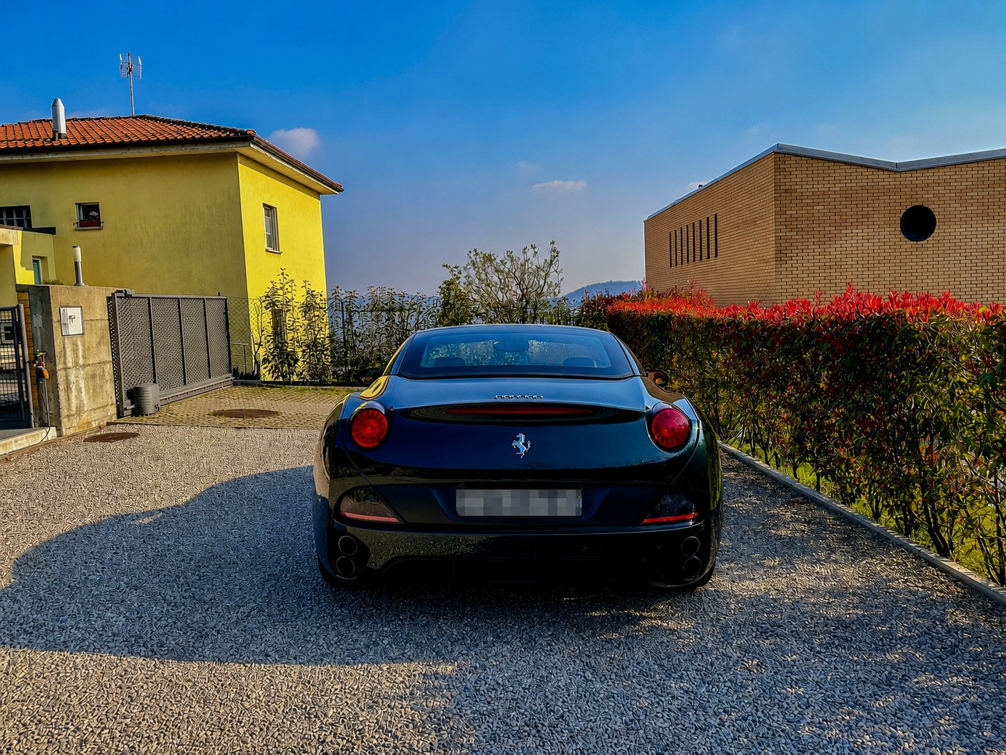 FERRARI 4.3-image-1