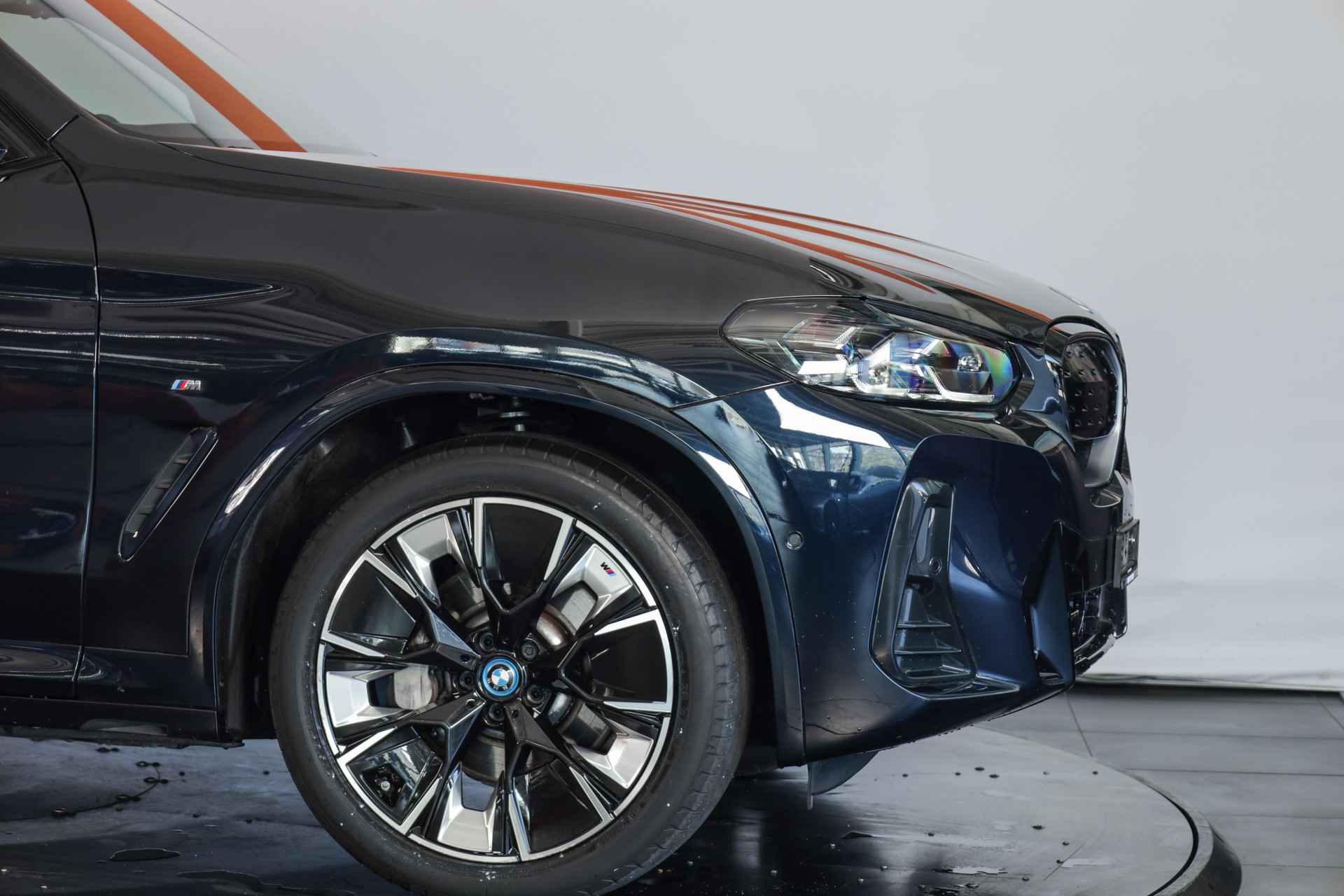 BMW iX3 Impressive-image-21