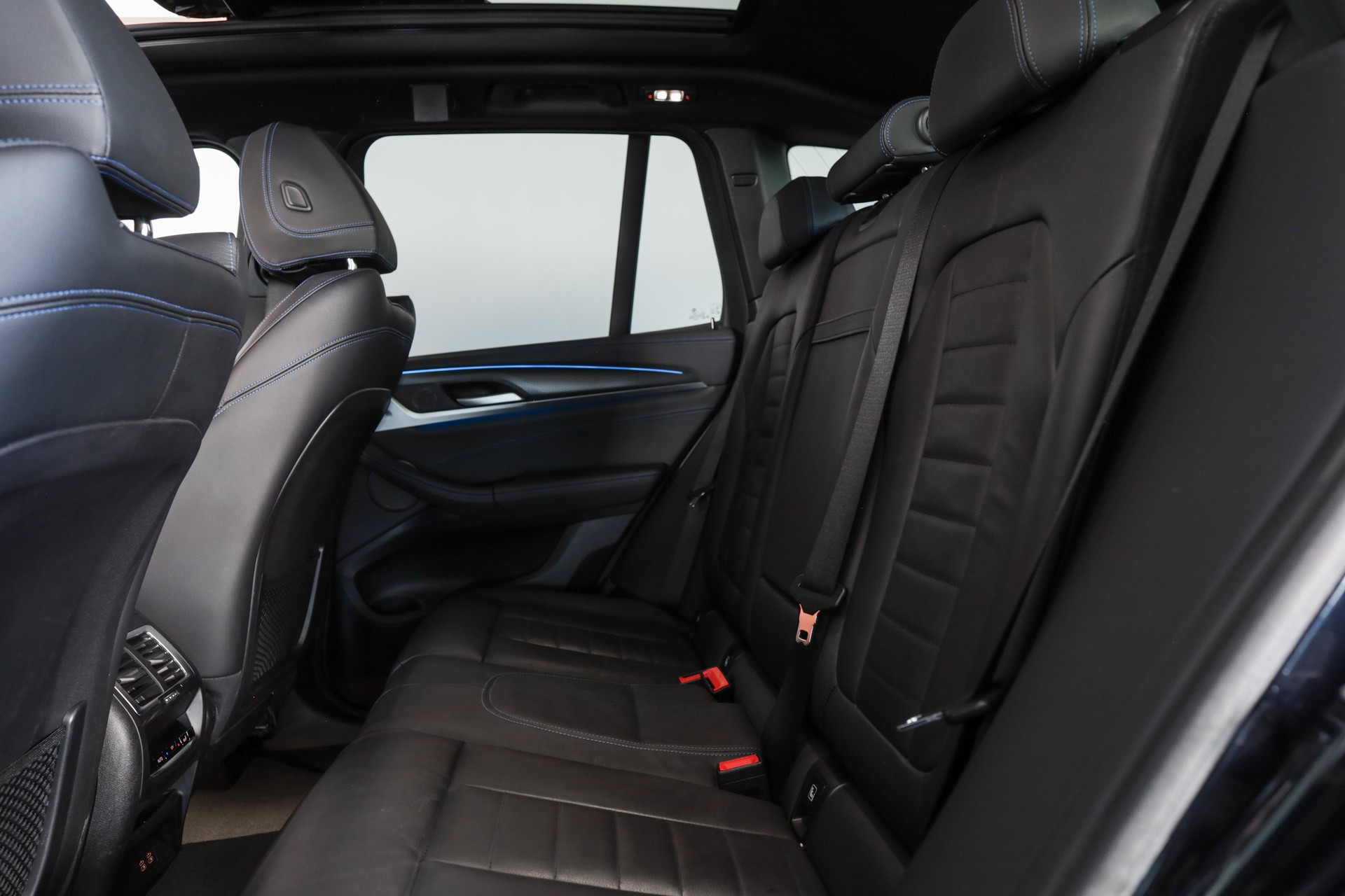 BMW iX3 Impressive-image-24
