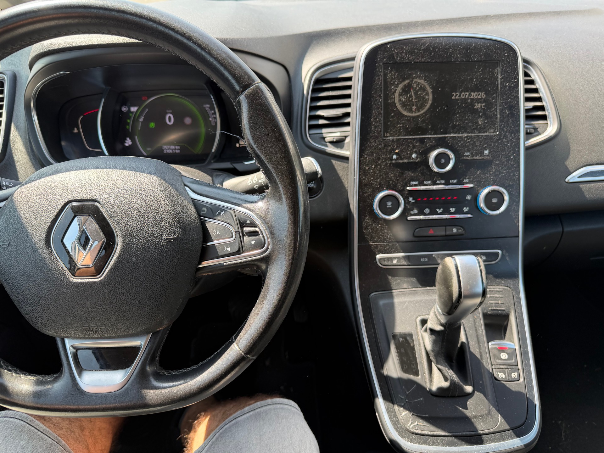 RENAULT Scénic 1.8 dCi Business EDC-image-7