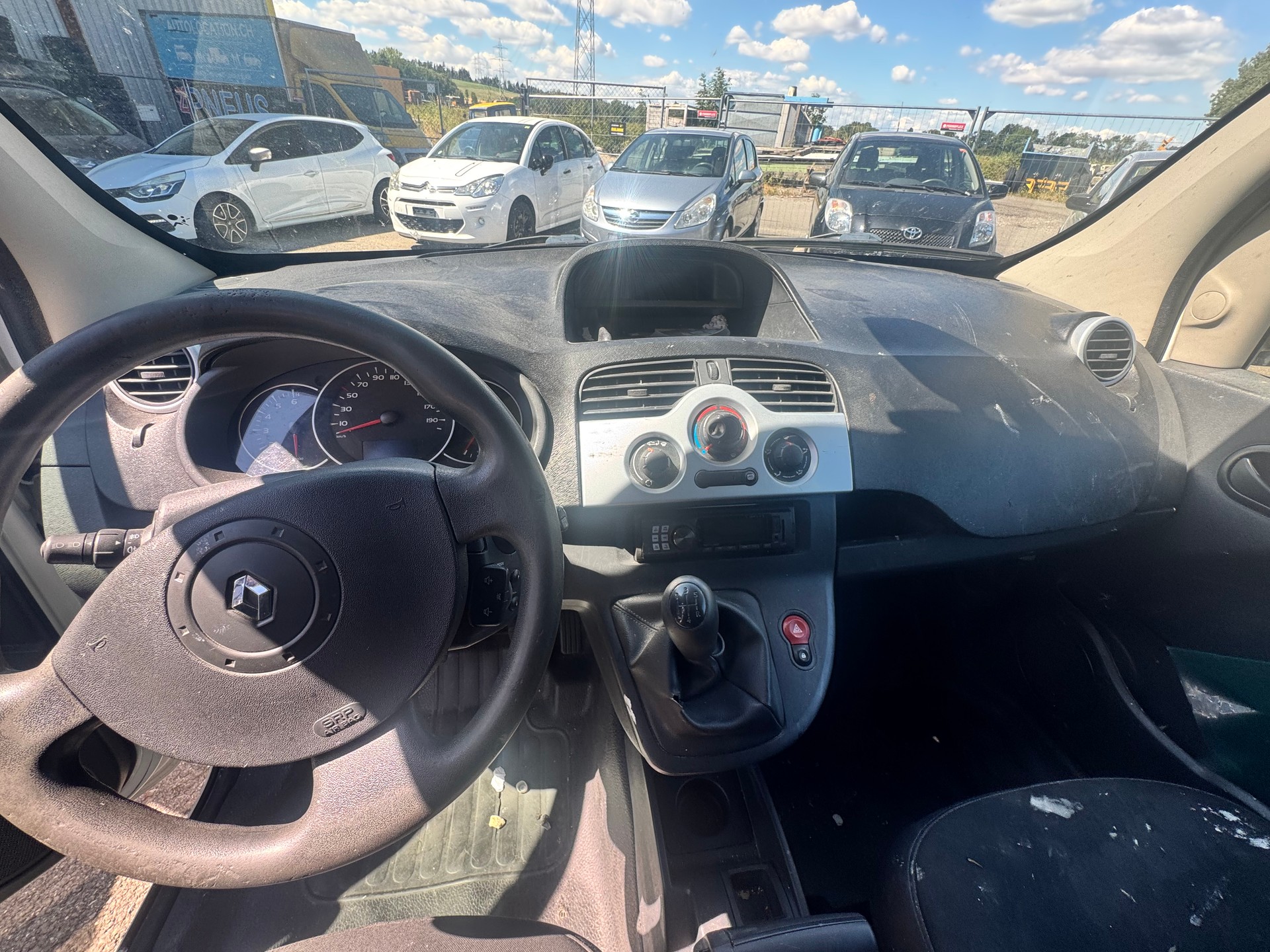 RENAULT Kangoo dCi 75-image-6