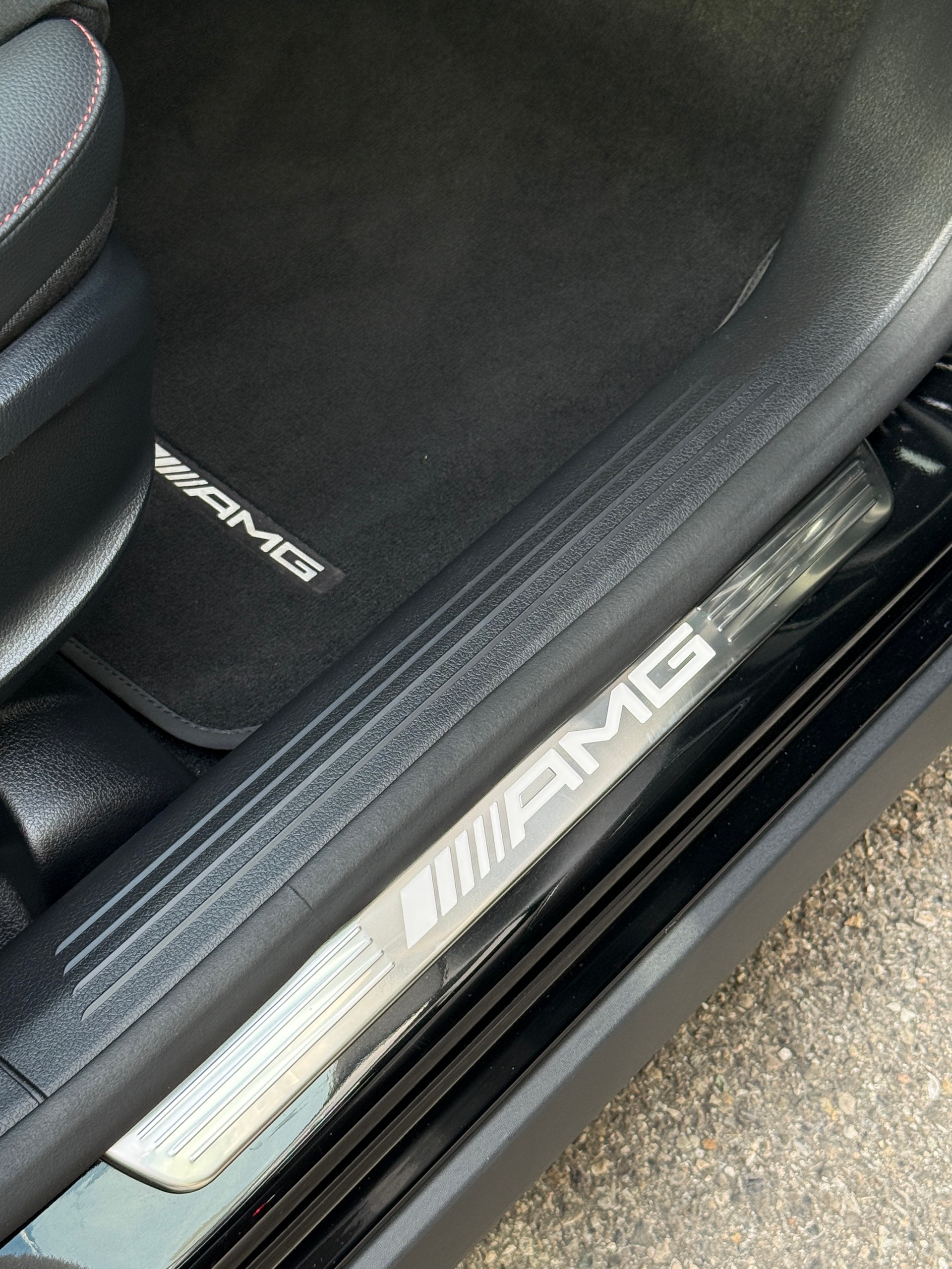 MERCEDES-BENZ GLA 45 S AMG 4Matic+ 8G-Speedshift DCT-image-8