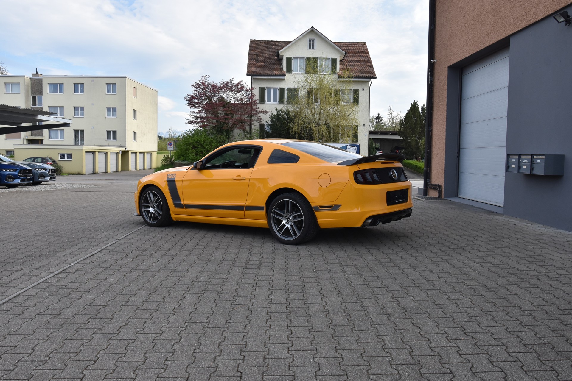 FORD Mustang Boss 302 Laguna Seca-image-2