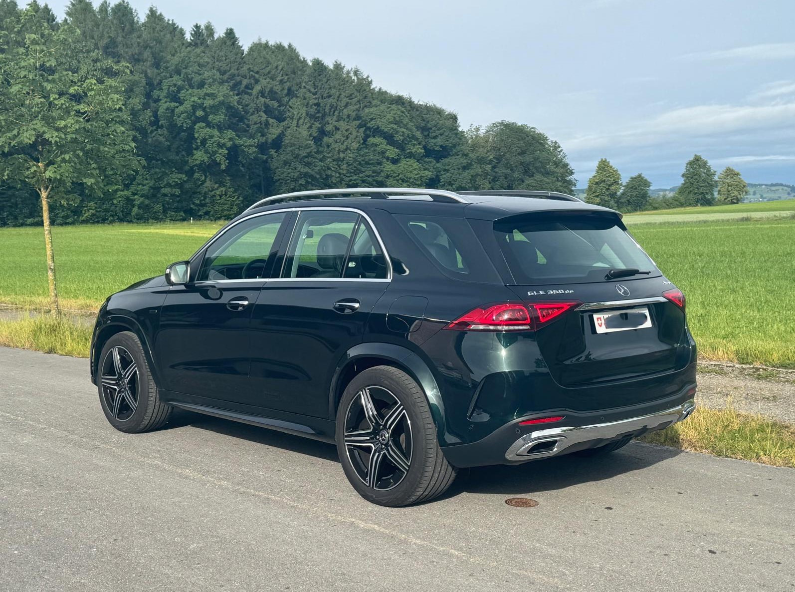 MERCEDES-BENZ GLE 350 de AMG Line 4matic-image-1