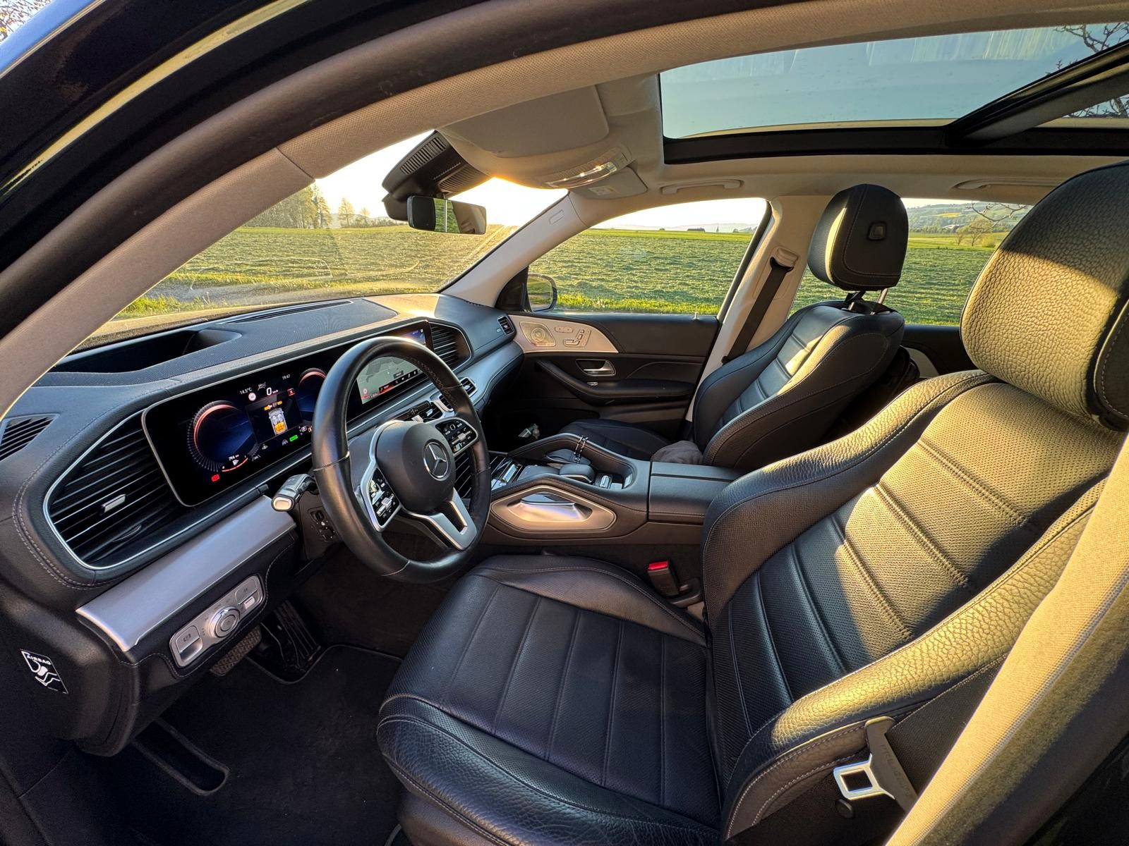 MERCEDES-BENZ GLE 350 de AMG Line 4matic-image-3