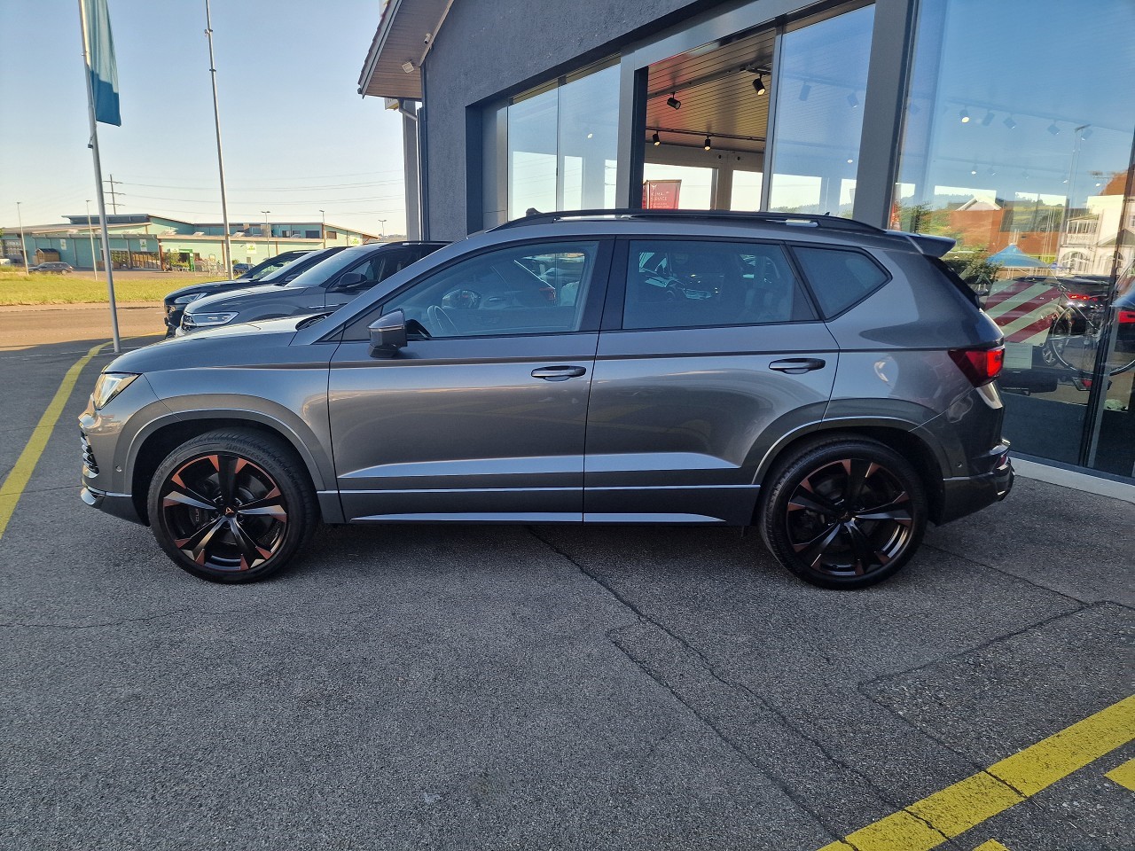 CUPRA Ateca 2.0TSI 4Drive DSG-image-2