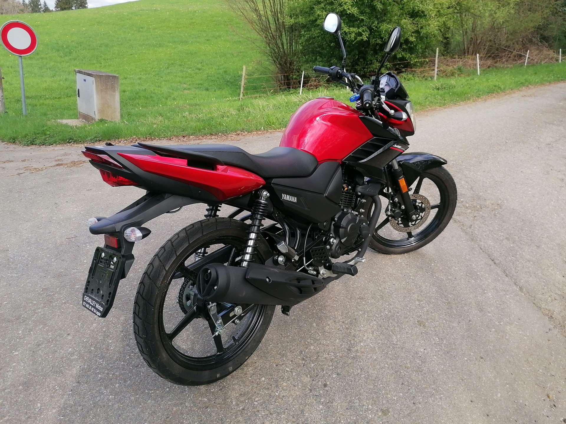 YAMAHA 125-image-2
