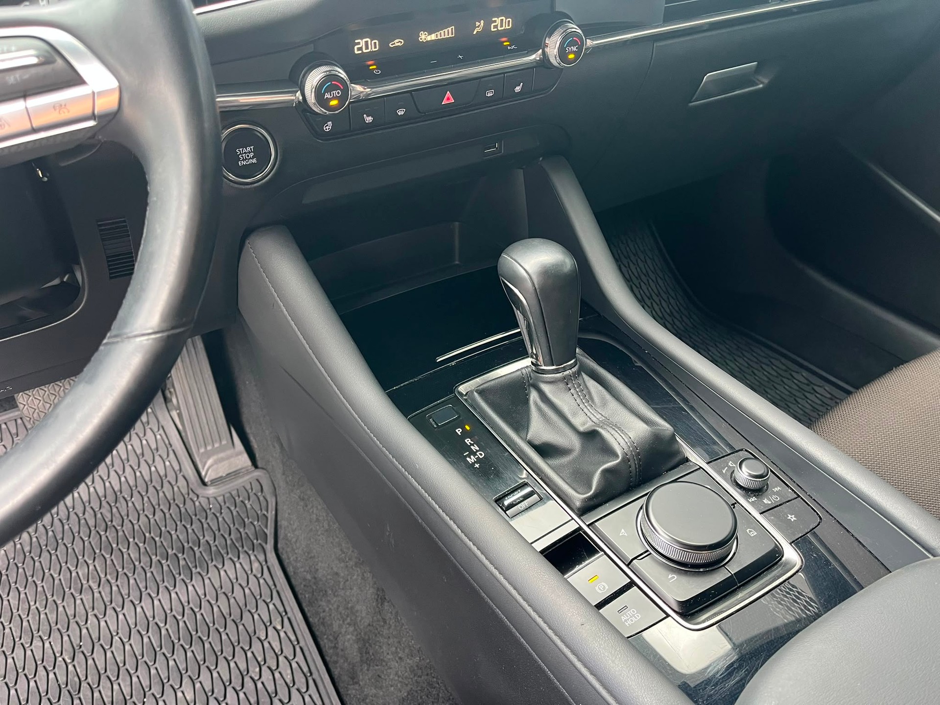 MAZDA 3 Hatchback SKYACTIV-X M Hybrid 180 Revolution AWD Automat-image-12