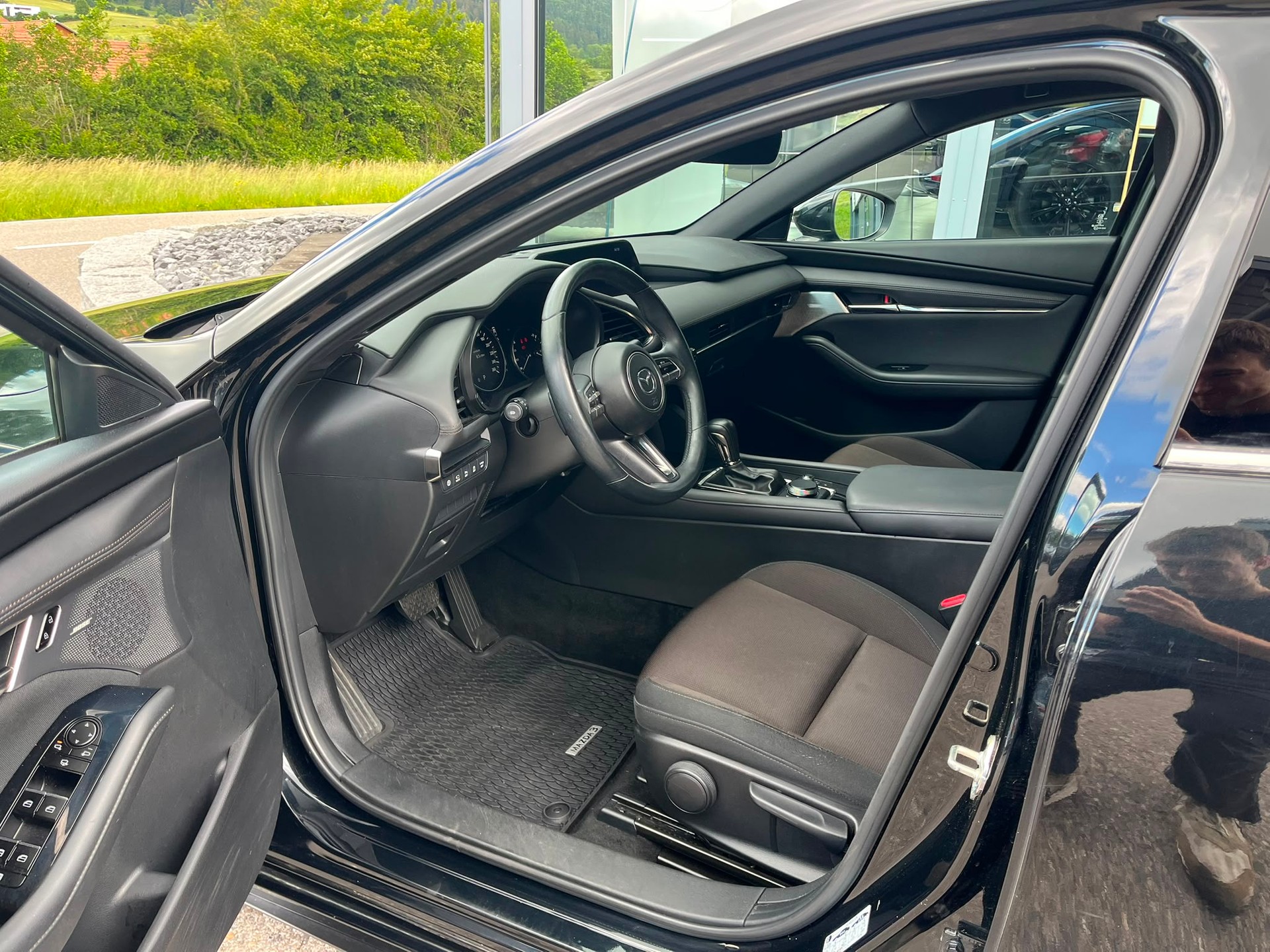 MAZDA 3 Hatchback SKYACTIV-X M Hybrid 180 Revolution AWD Automat-image-10