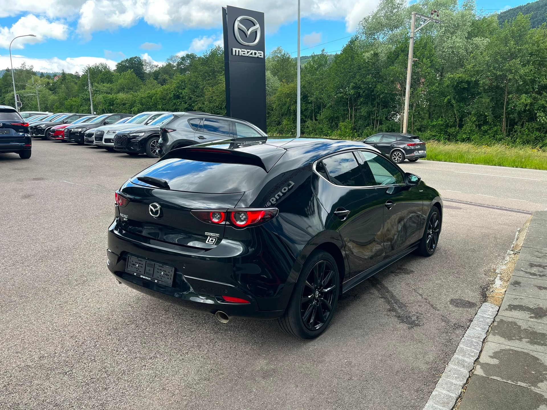 MAZDA 3 Hatchback SKYACTIV-X M Hybrid 180 Revolution AWD Automat-image-4