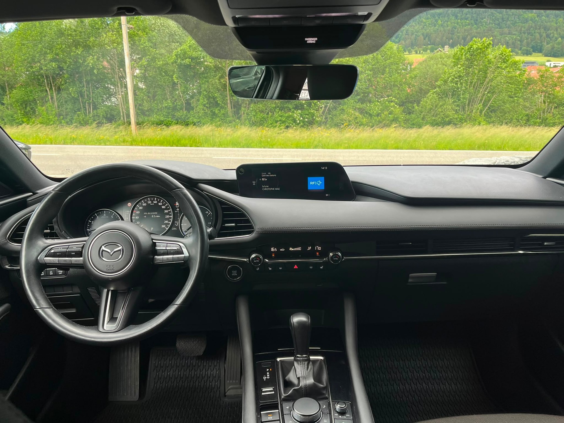 MAZDA 3 Hatchback SKYACTIV-X M Hybrid 180 Revolution AWD Automat-image-8