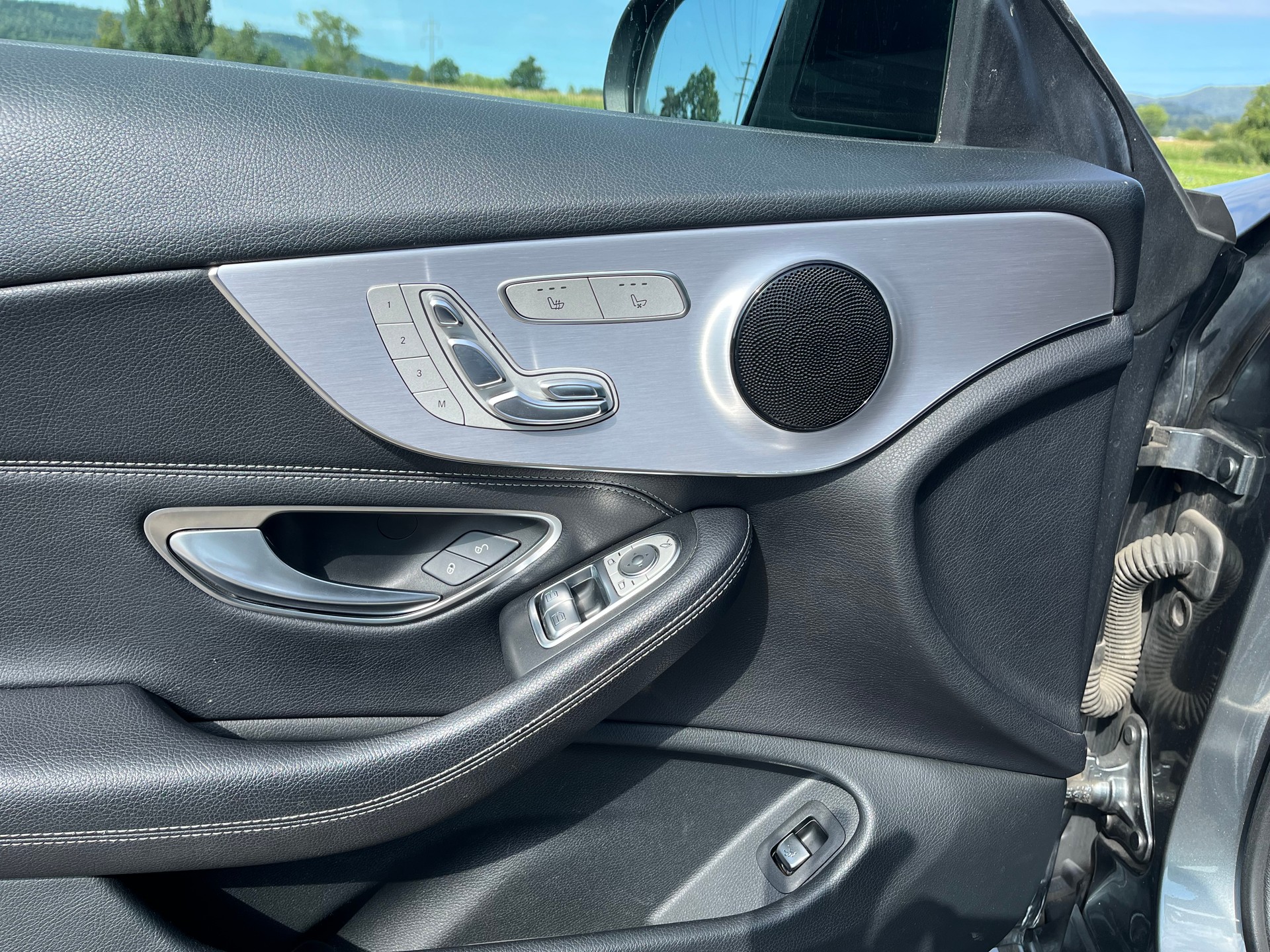 MERCEDES-BENZ C 400 Coupé AMG Line 4Matic 9G-tronic-image-14