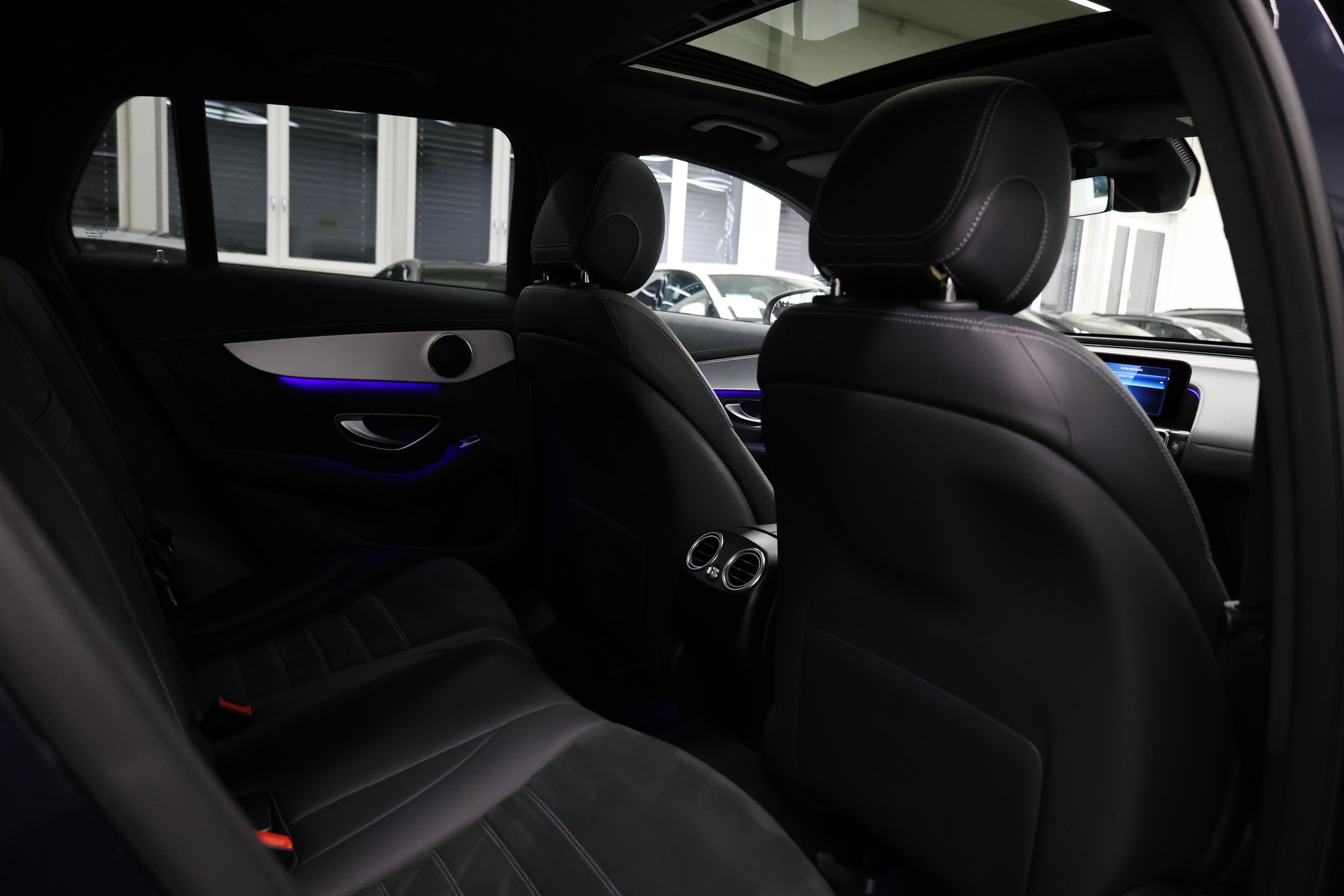 MERCEDES-BENZ EQC 400 AMG Line 4matic-image-22