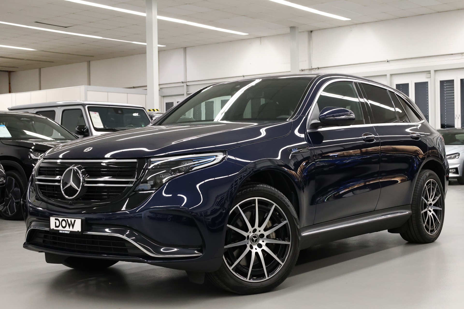 MERCEDES-BENZ EQC 400 AMG Line 4matic-image-0
