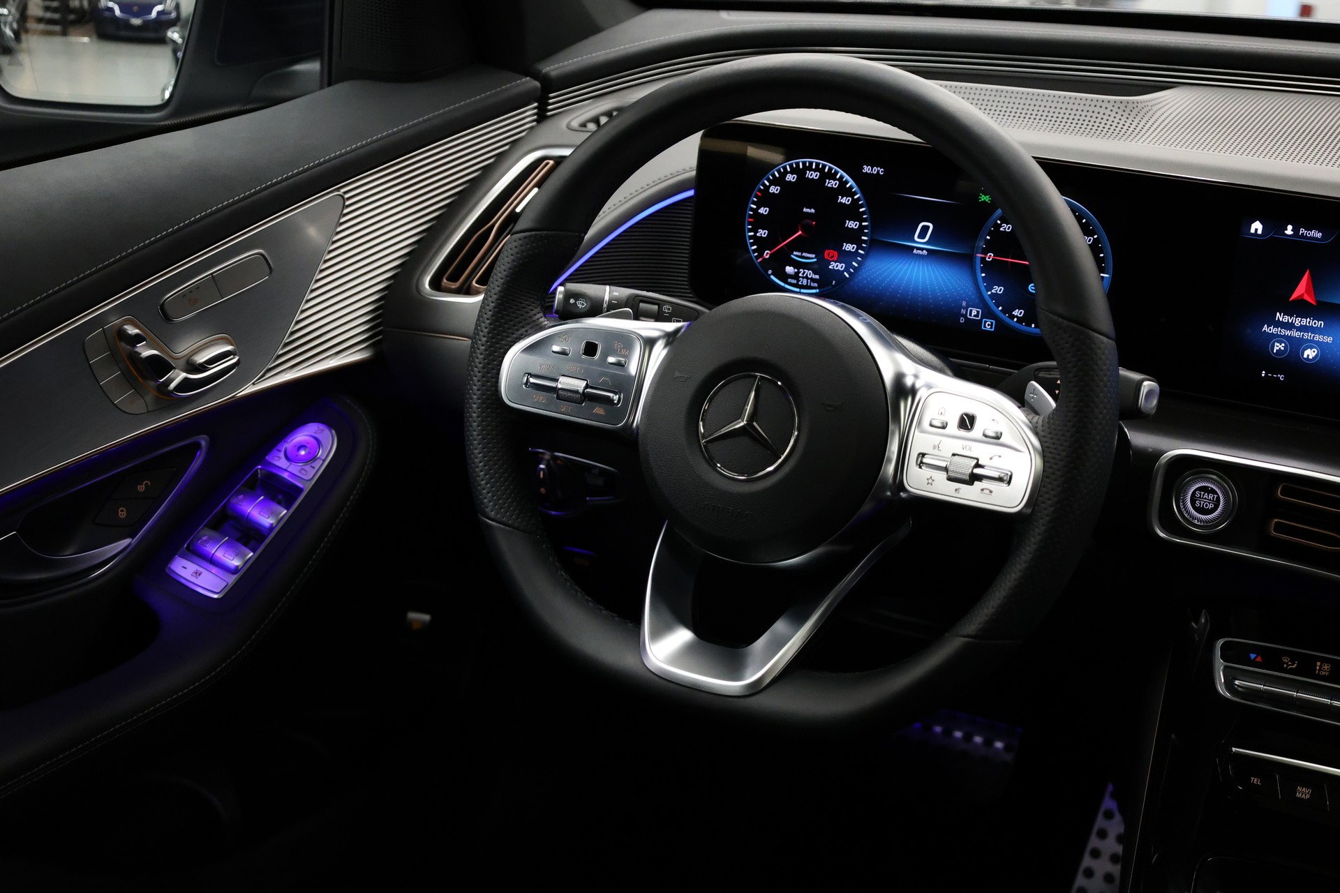 MERCEDES-BENZ EQC 400 AMG Line 4matic-image-16