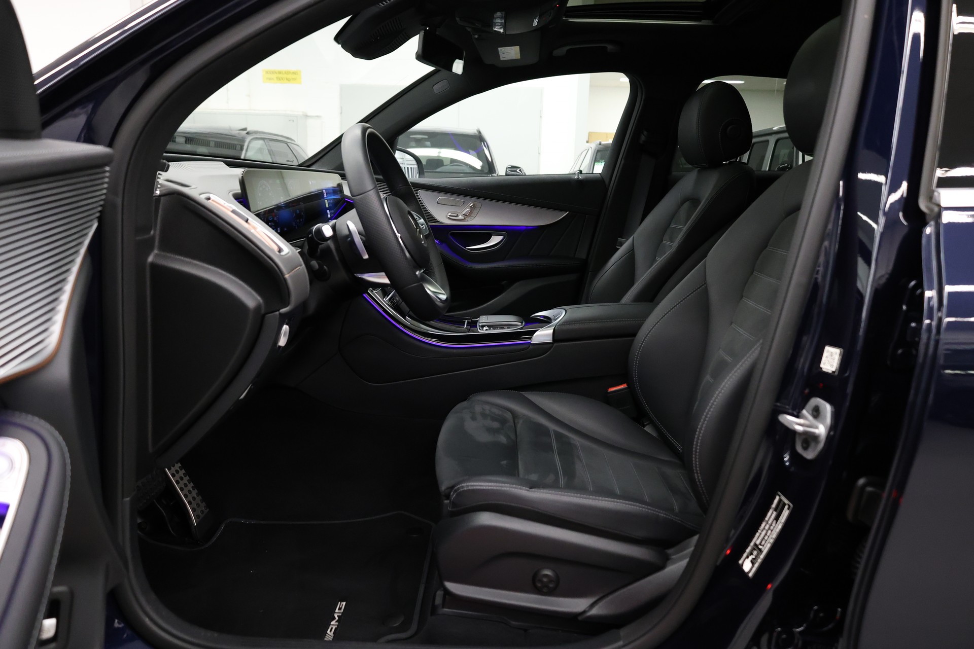 MERCEDES-BENZ EQC 400 AMG Line 4matic-image-12
