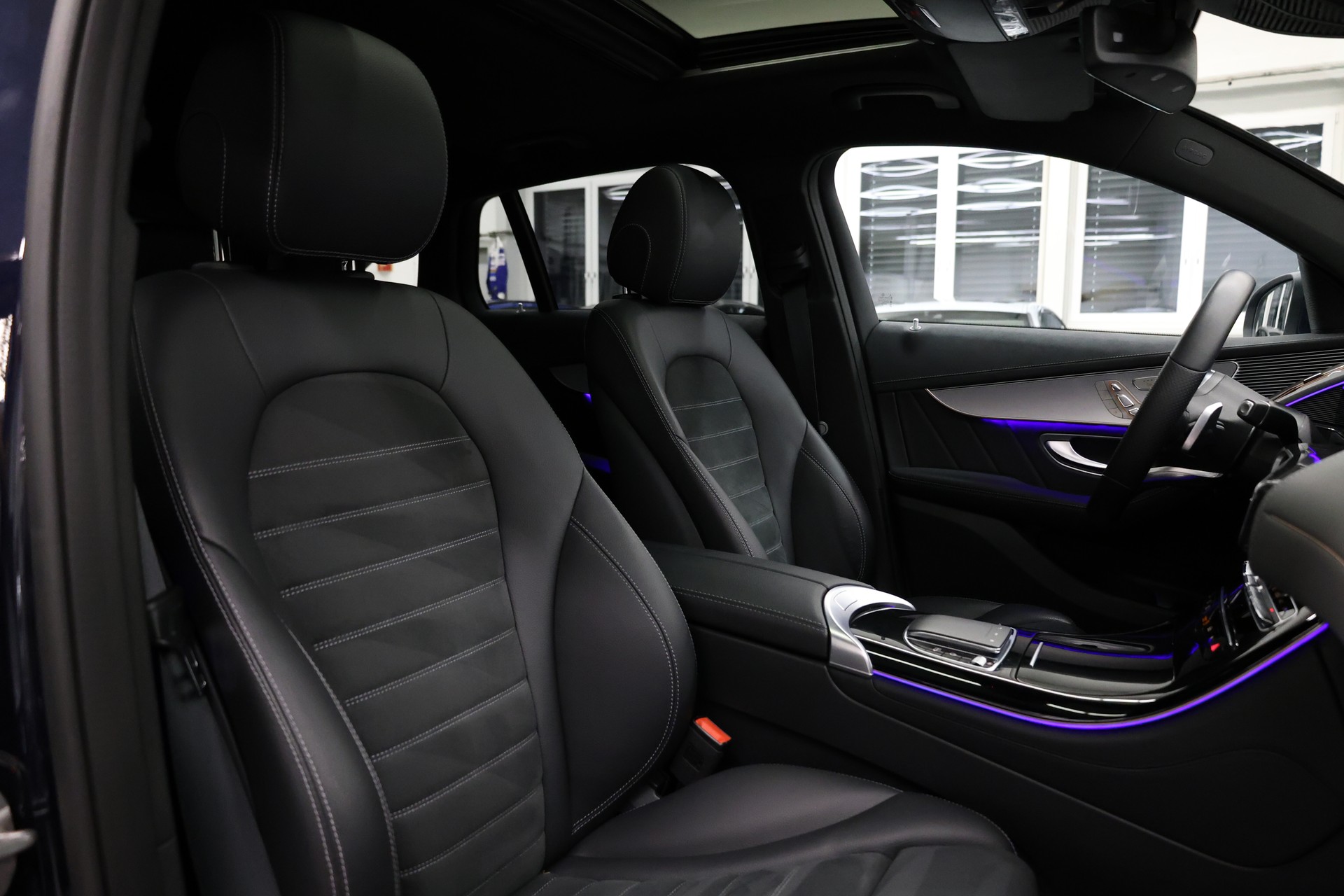 MERCEDES-BENZ EQC 400 AMG Line 4matic-image-14