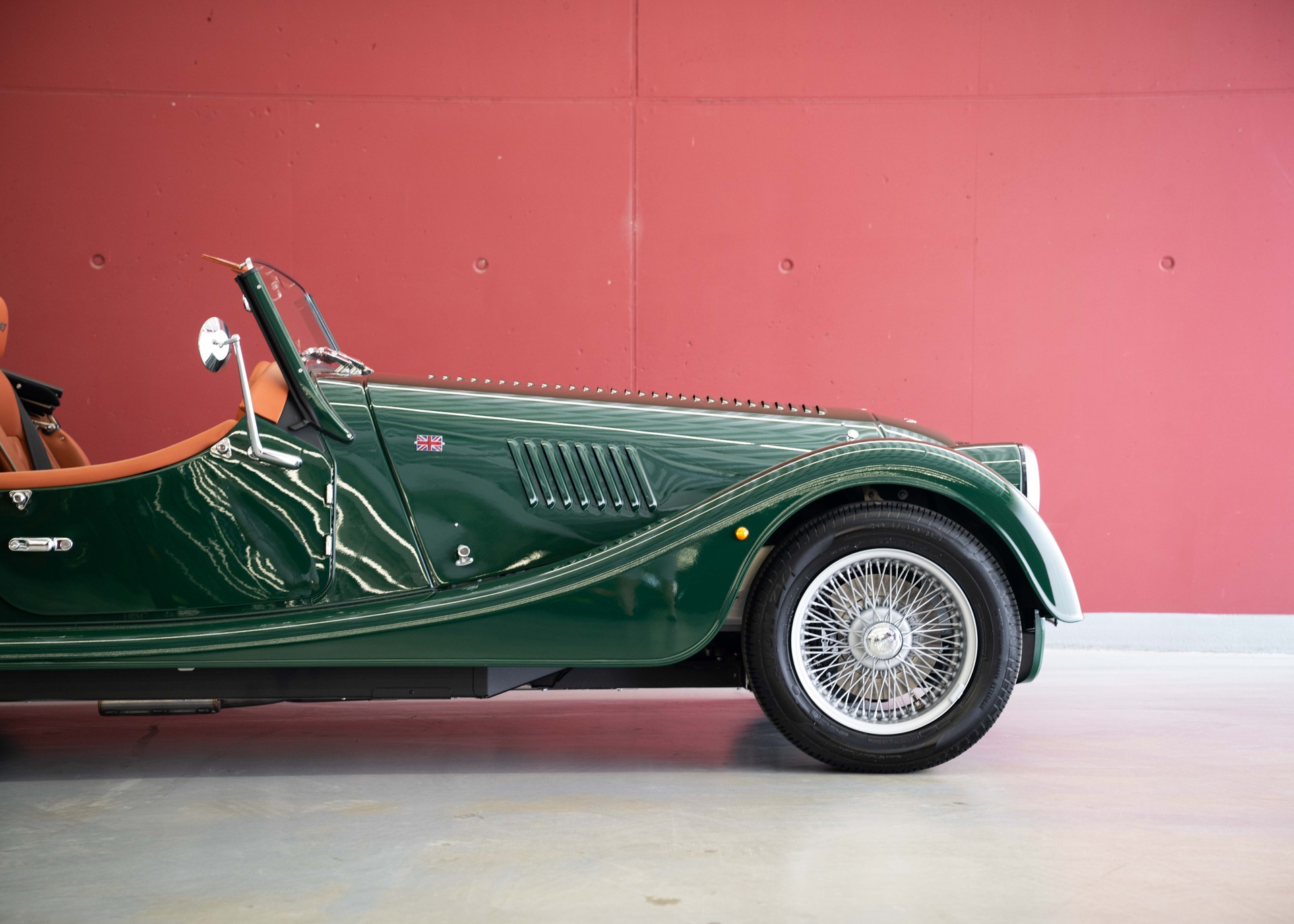 MORGAN Plus Four 2.0 Bespoke (MY 26, Swiss new car, 1 of 1 configuration, Porsche Irish Green, 30-month factory warranty)-image-8