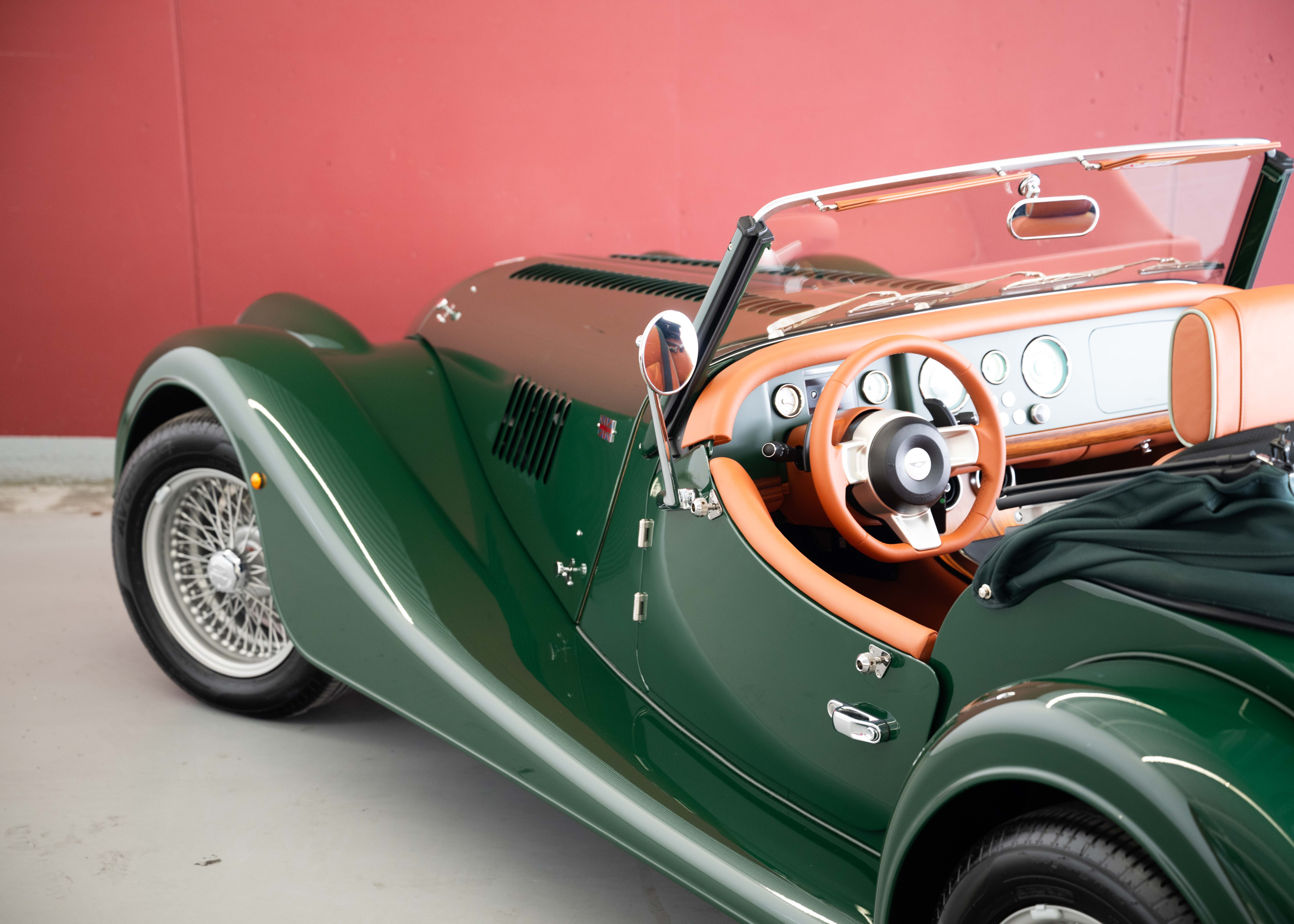 Image MORGAN 4-4 Plus Four 2.0 Bespoke (MY 26, Swiss new car, 1 of 1 configuration, Porsche Irish Green, 30-month factory warranty)