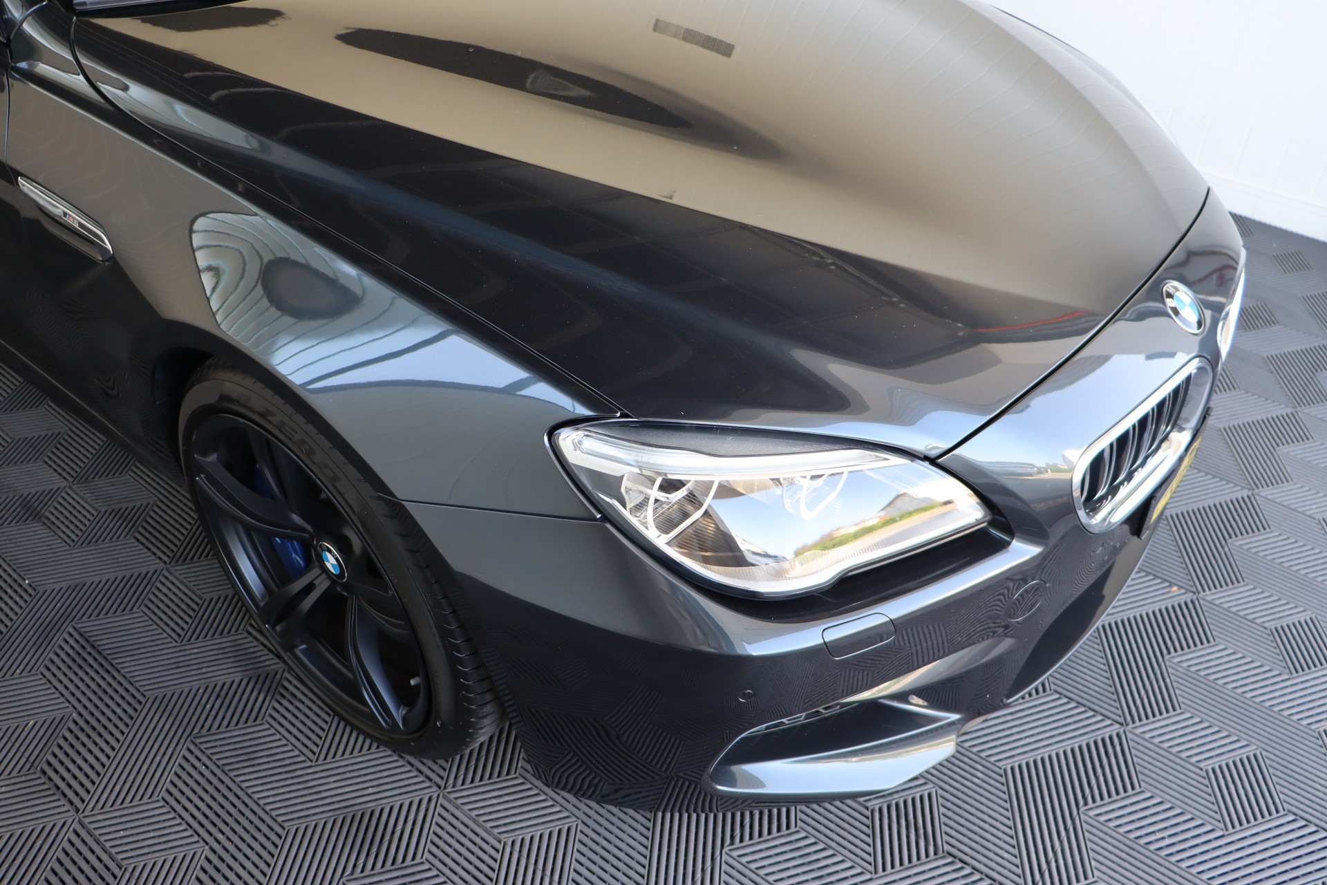 BMW M6 GRAN COUPÉ DRIVELOGIC ** BANG & OLUFSEN ** VOLLLEDER ** ORIGINALZUSTAND **-image-5