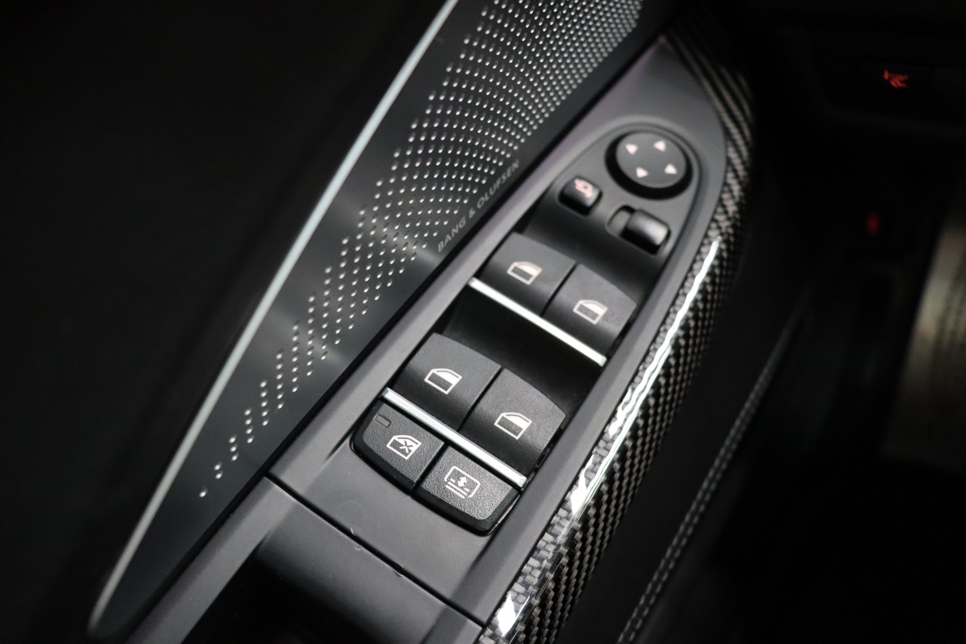 BMW M6 GRAN COUPÉ DRIVELOGIC ** BANG & OLUFSEN ** VOLLLEDER ** ORIGINALZUSTAND **-image-28