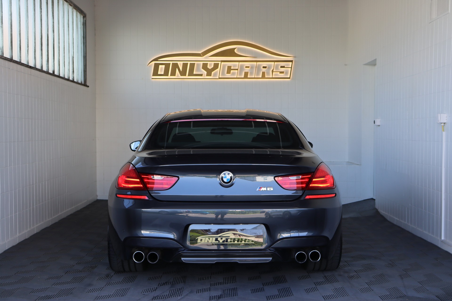 BMW M6 GRAN COUPÉ DRIVELOGIC ** BANG & OLUFSEN ** VOLLLEDER ** ORIGINALZUSTAND **-image-7