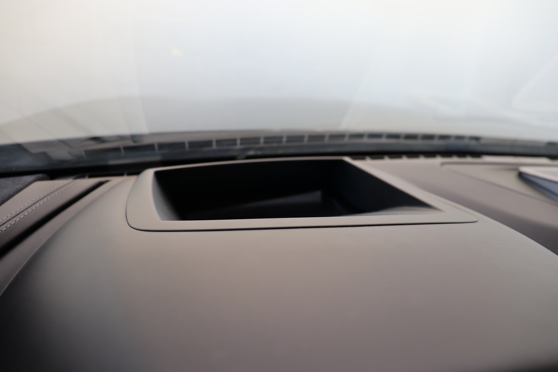 BMW M6 GRAN COUPÉ DRIVELOGIC ** BANG & OLUFSEN ** VOLLLEDER ** ORIGINALZUSTAND **-image-23