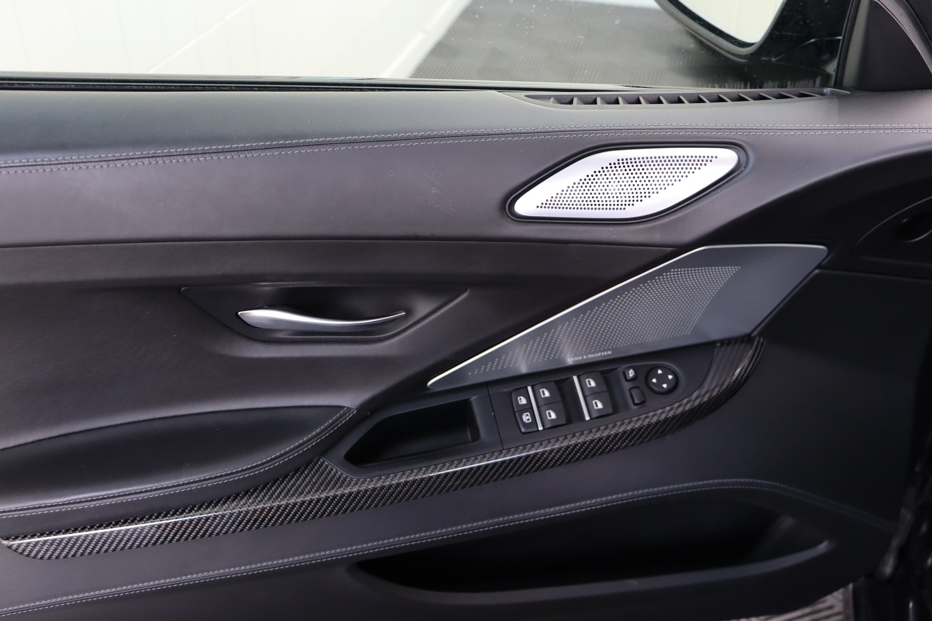 BMW M6 GRAN COUPÉ DRIVELOGIC ** BANG & OLUFSEN ** VOLLLEDER ** ORIGINALZUSTAND **-image-16