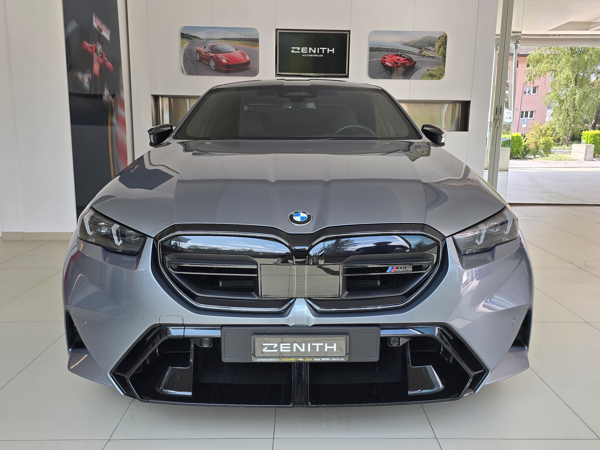 BMW M5 xDrive-image-1