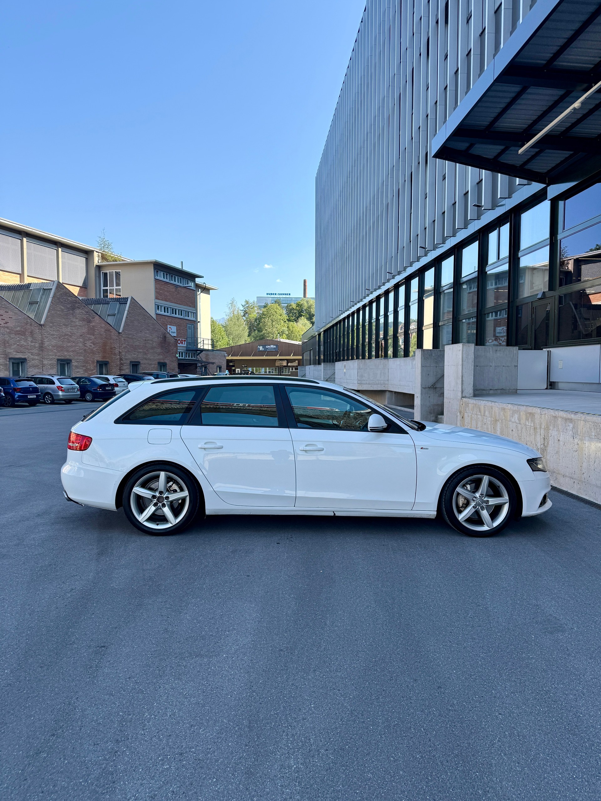 AUDI A4 2.0 tfsi Multitronic-image-3