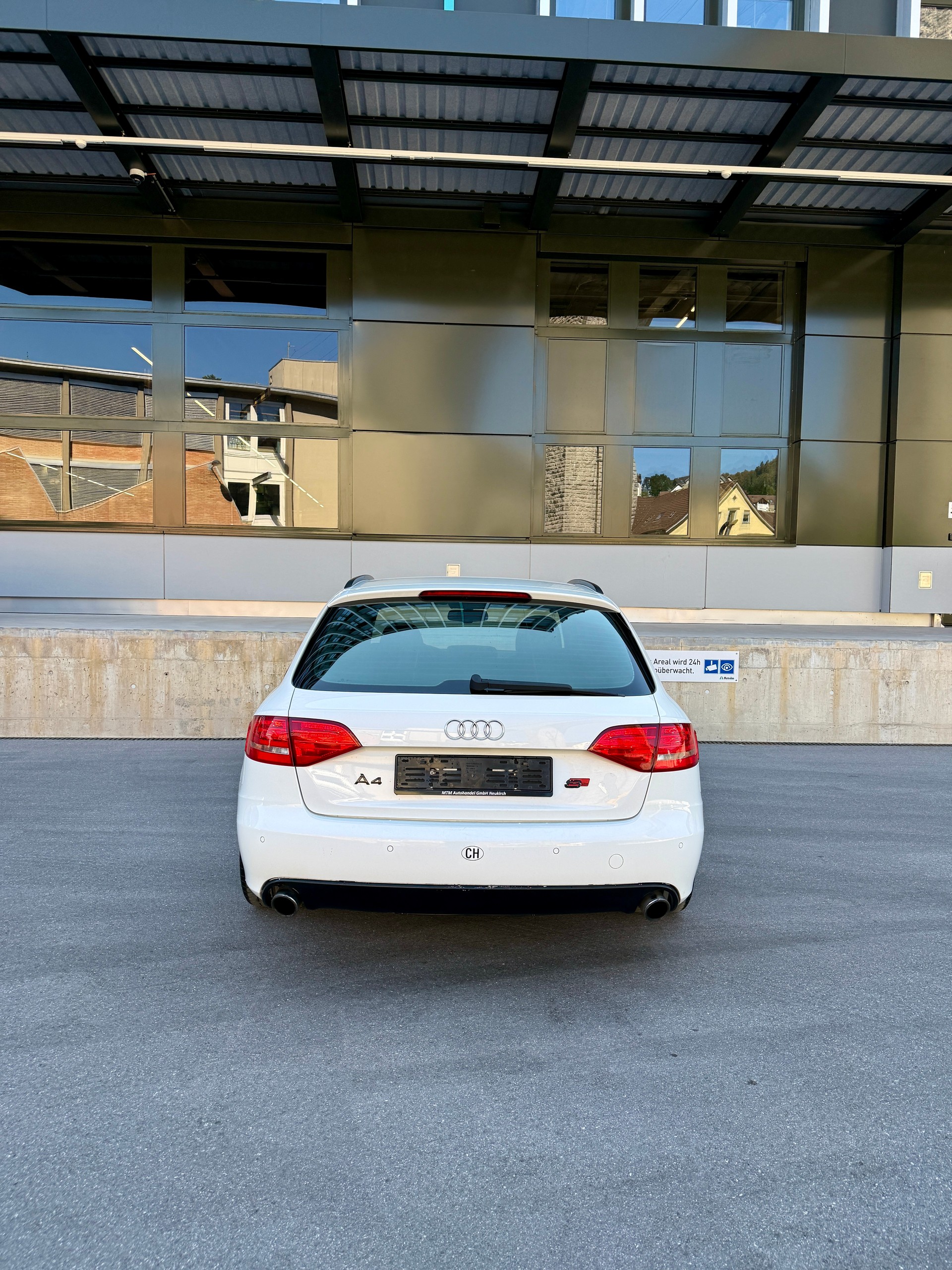 AUDI A4 2.0 tfsi Multitronic-image-5